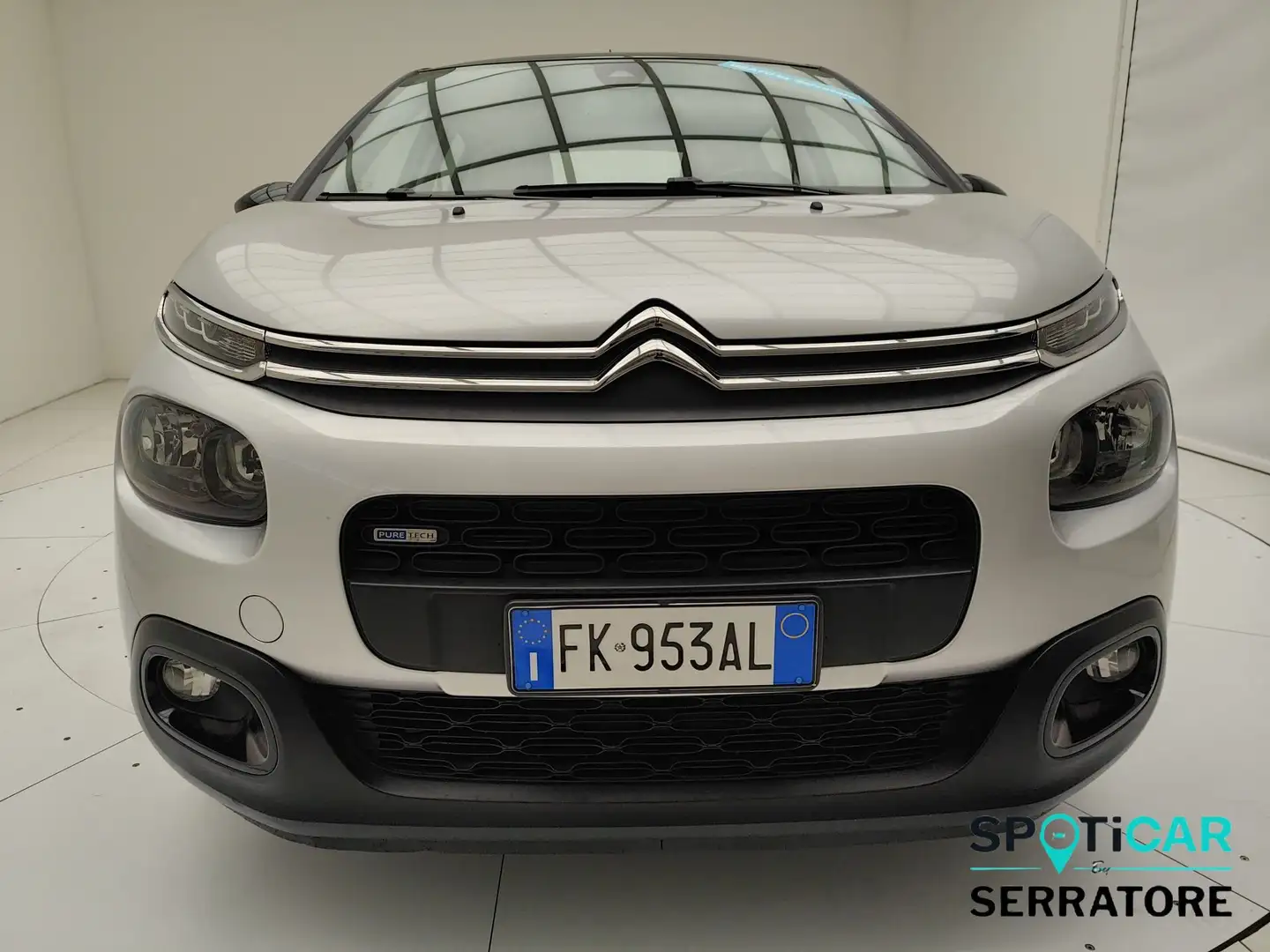Citroen C3 III 2017 1.2 puretech Shine 82cv Zilver - 2