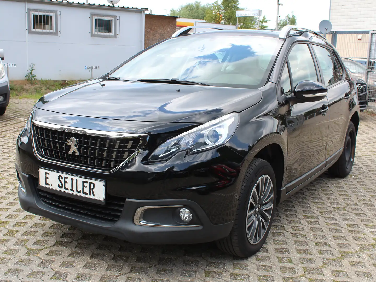 Peugeot 2008 Peugeot 2008 Active*1.HAND*EURO6d-TEMP*KLIMA* Schwarz - 2