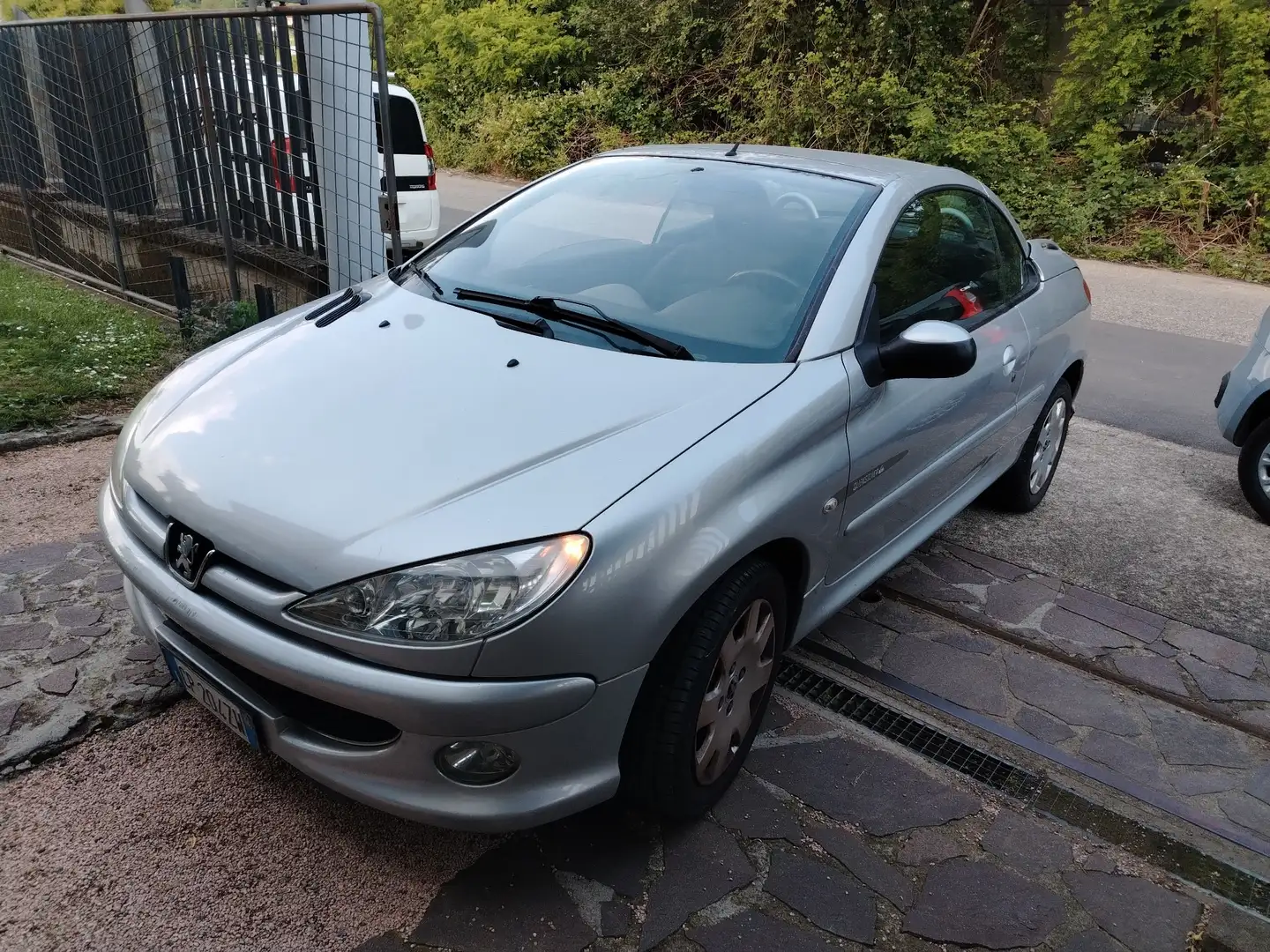 Peugeot 206 206 CC 1.6 16v c/abs Argento - 1