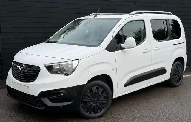 Opel Combo Life 1.5 D+BOITE AUTO+PANO+AIRCO+NAVI+CAMERA+EU 6D