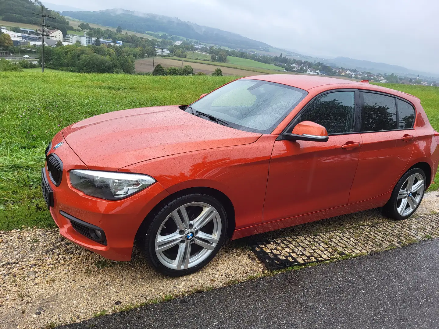 BMW 118 118i Advantage Orange - 2