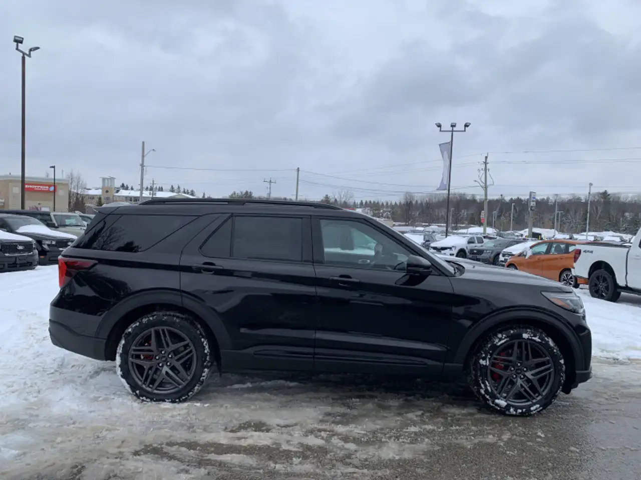 Ford Explorer снимка Ford Explorer