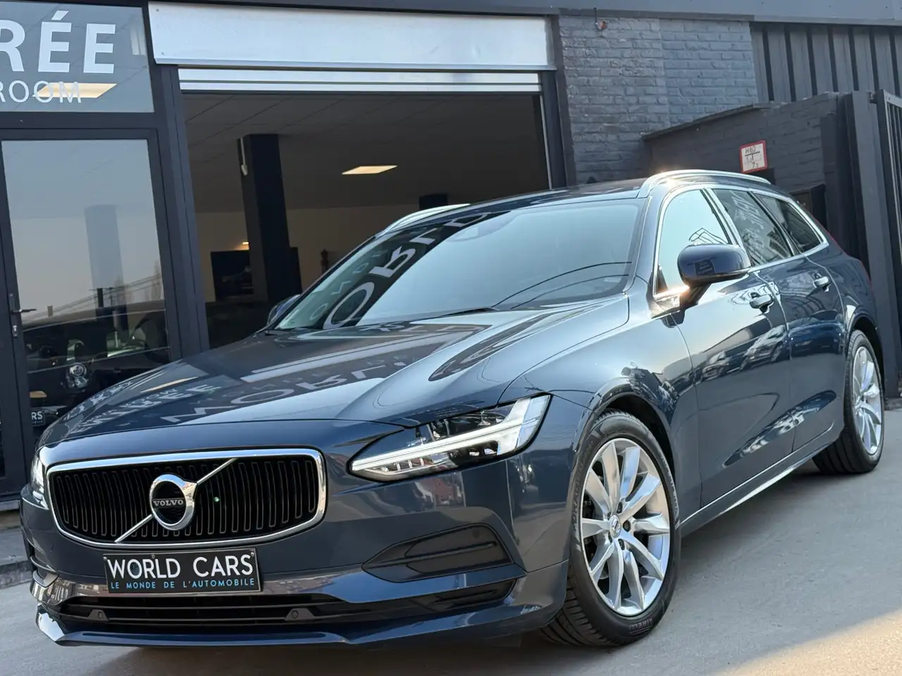 Volvo V90