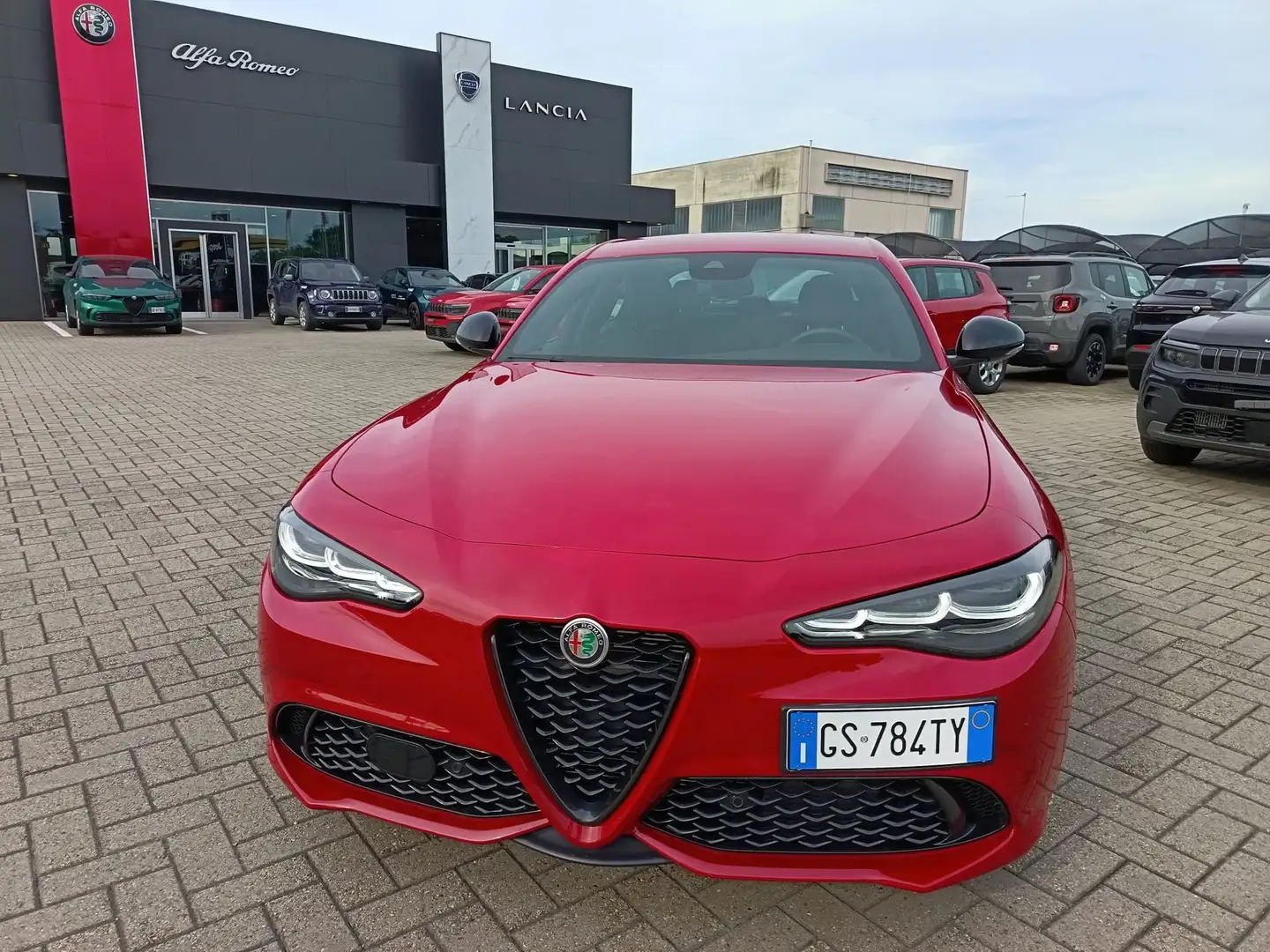 Alfa Romeo Giulia 2.0 Turbo 280 CV AT8 AWD Q4 Sprint Rosso - 2