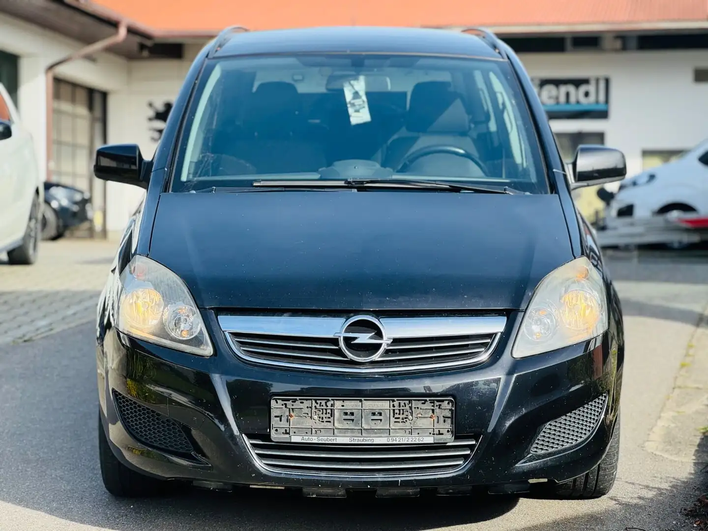 Opel Zafira B Edition "111 Jahre" Schwarz - 2