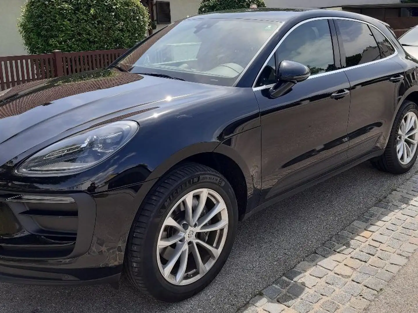 Porsche Macan Schwarz - 2