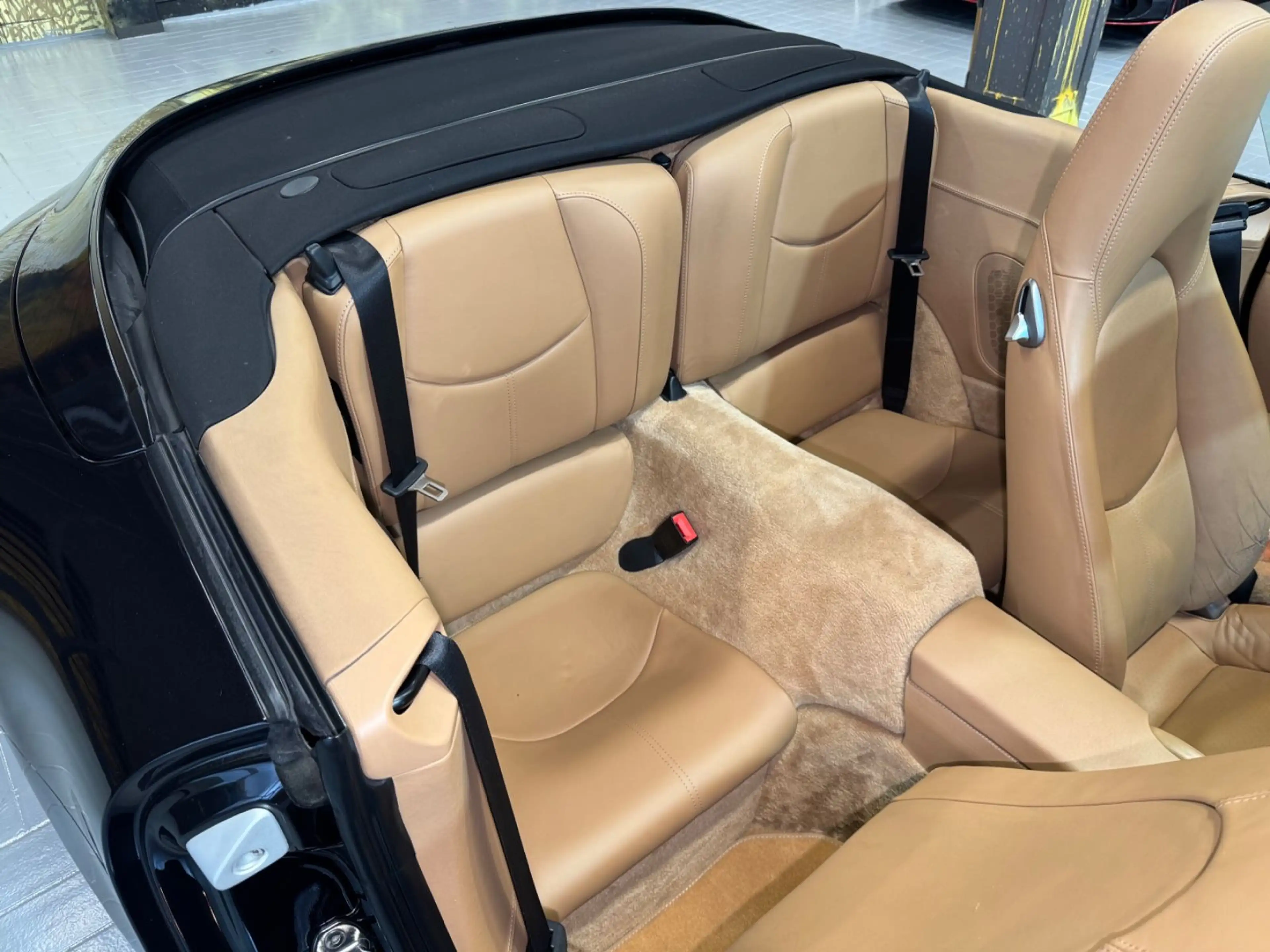 Porsche 911 Carrera Cabrio Aut. NAVI~XENON~LEDER~SHZ — photo 13