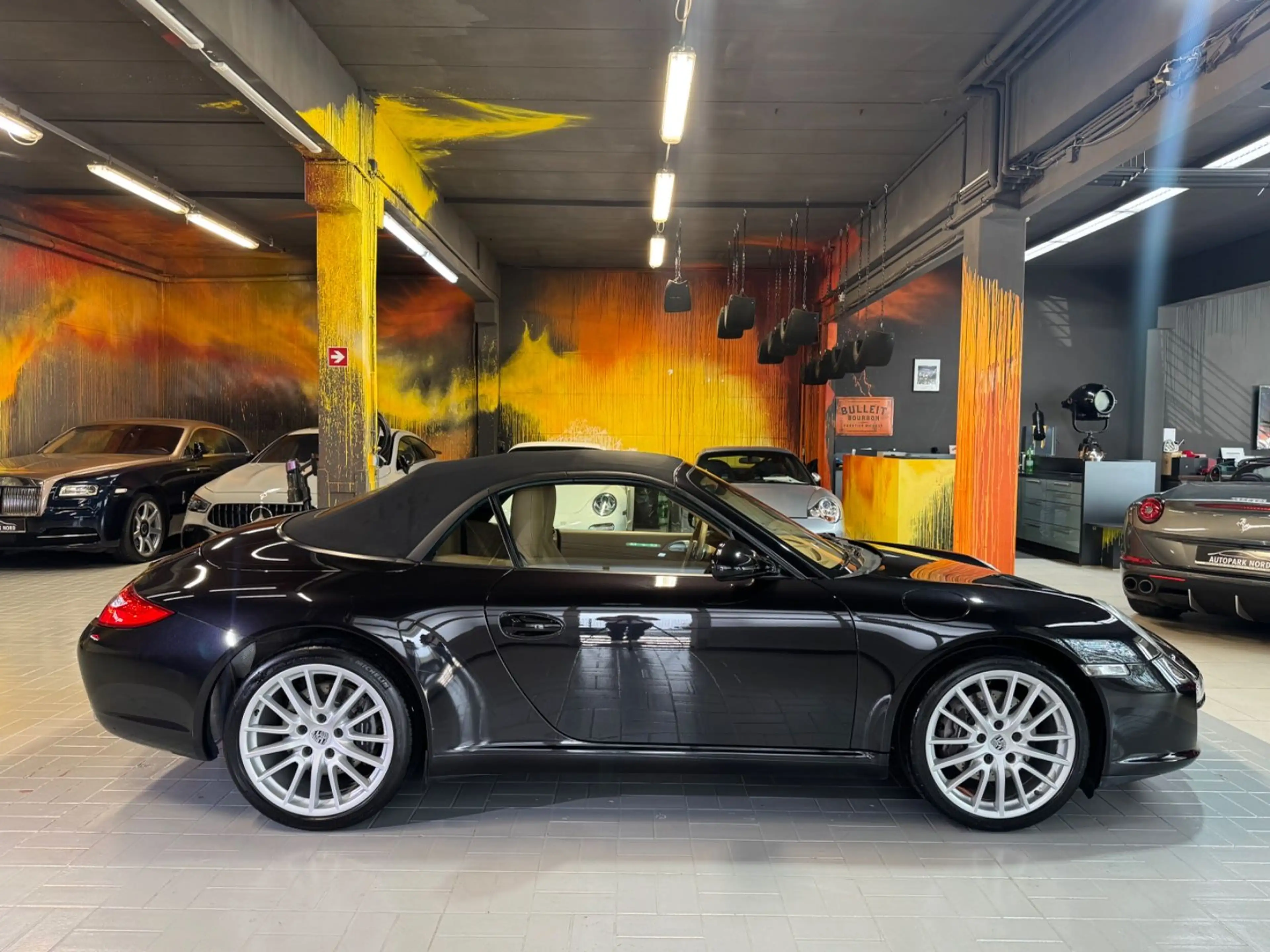 Porsche 911 Carrera Cabrio Aut. NAVI~XENON~LEDER~SHZ — photo 8