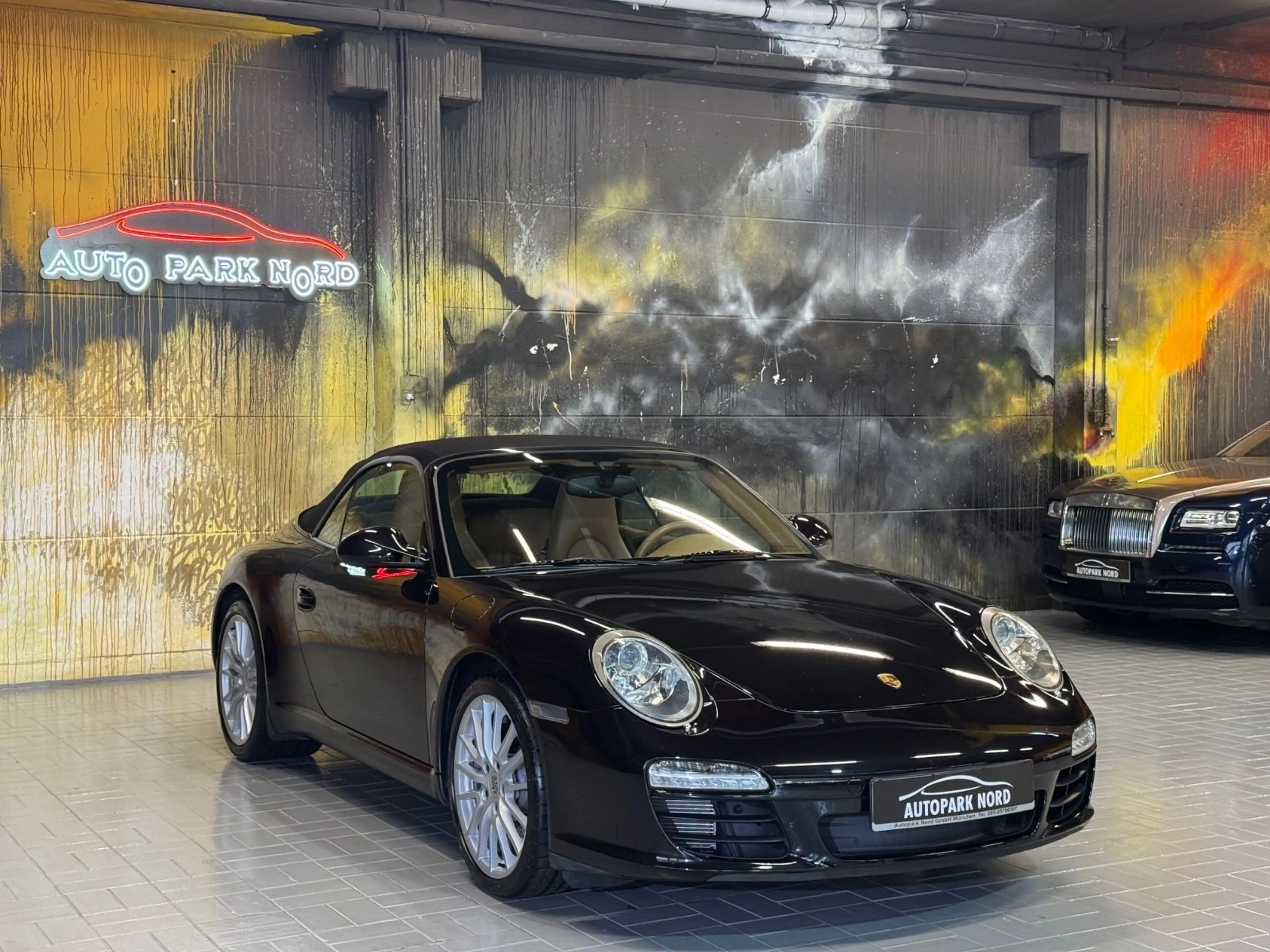 Porsche 911 Carrera Cabrio Aut. NAVI~XENON~LEDER~SHZ — photo 9