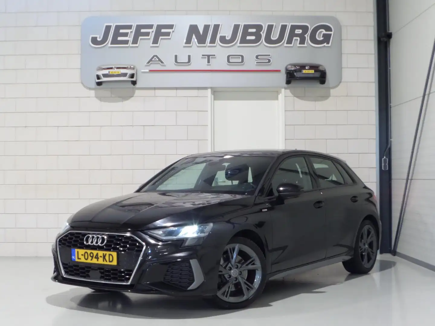 Audi A3 Sportback 35 TFSI 150PK S-Line edition "Automaat" Noir - 1