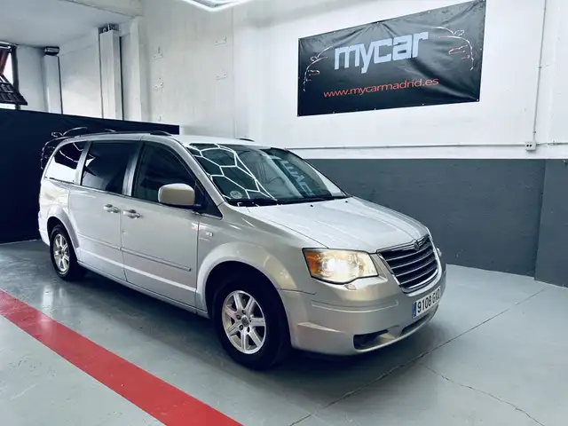 Chrysler Voyager Grand 2.8CRD Touring Confort Plus Aut.