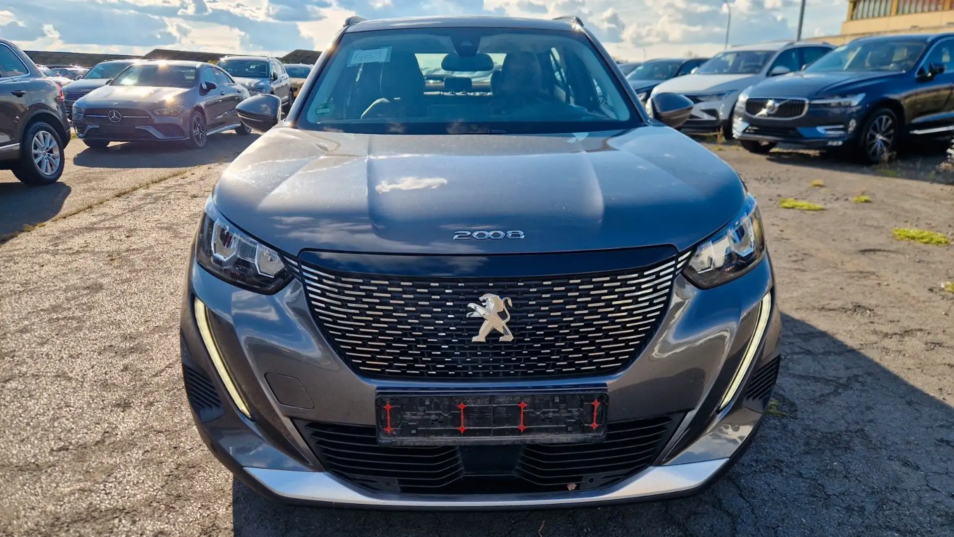 Peugeot 2008 PureTech Allure LED Kamera Grau - 2