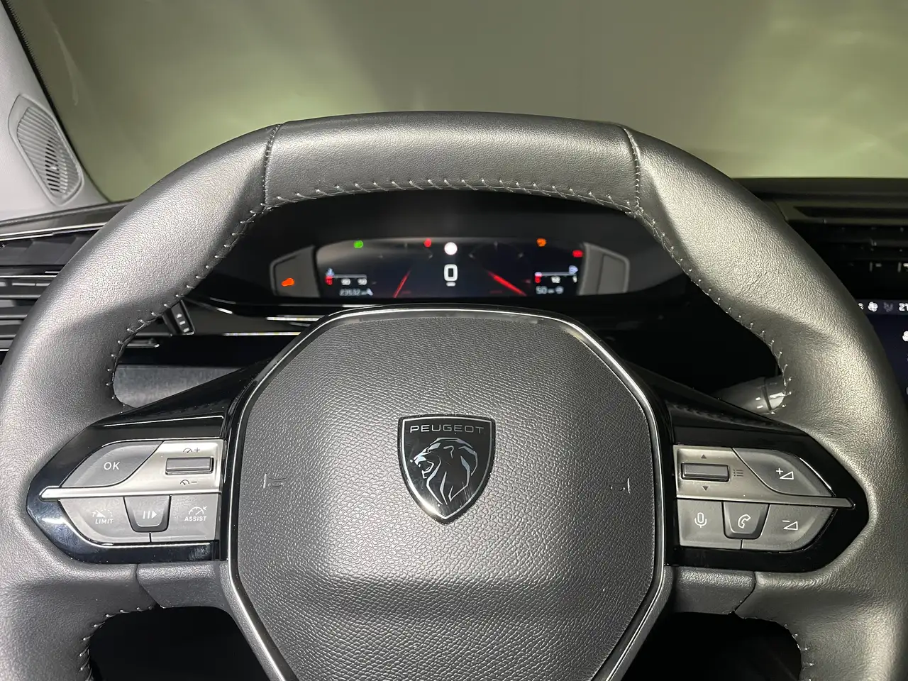 Peugeot 308 1.2 130cv Allure + Key Less + Navi + Telecamera 20