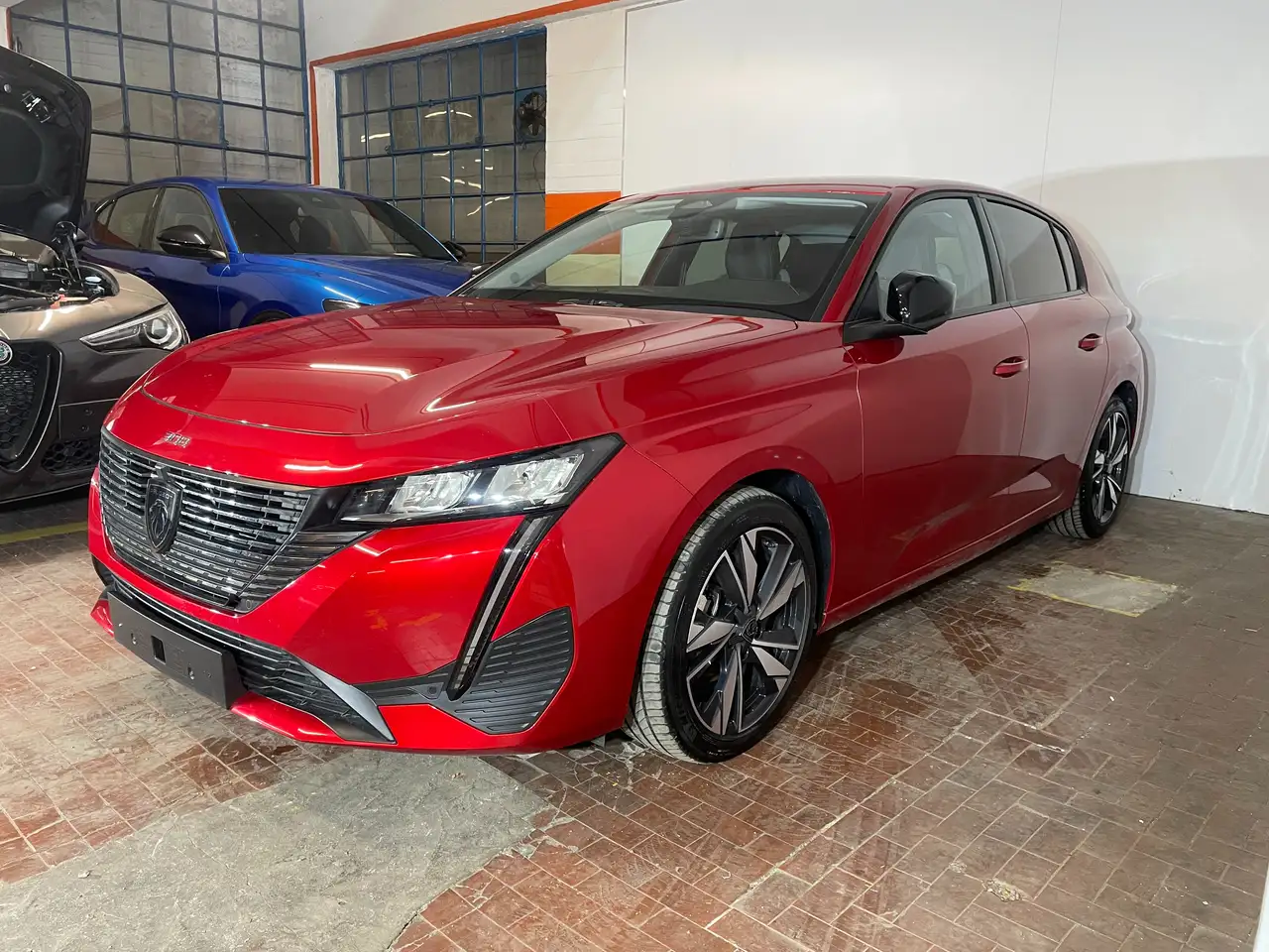Peugeot 308 1.2 130cv Allure + Key Less + Navi + Telecamera 33