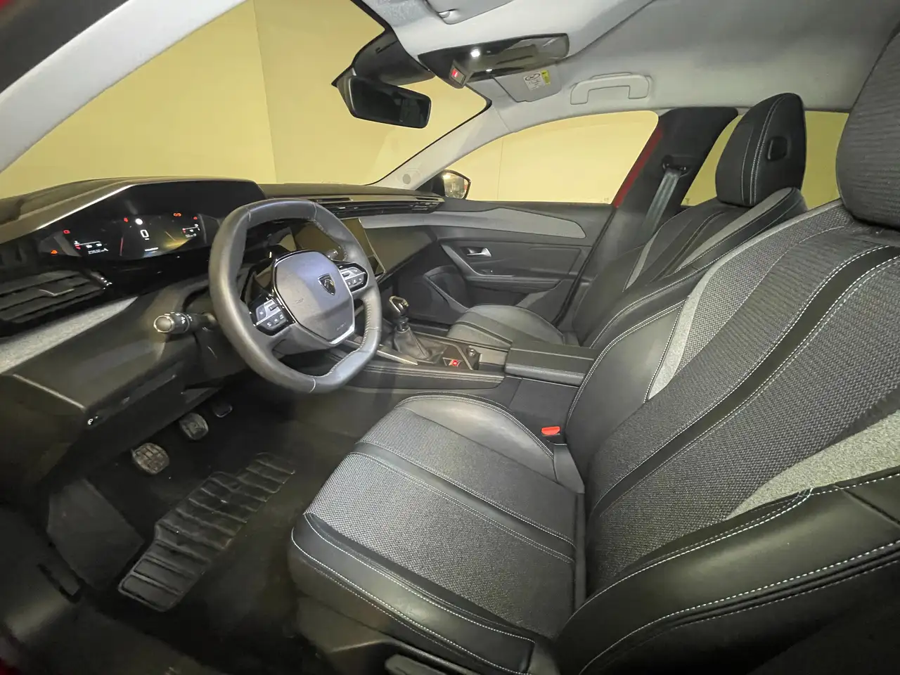Peugeot 308 1.2 130cv Allure + Key Less + Navi + Telecamera 22