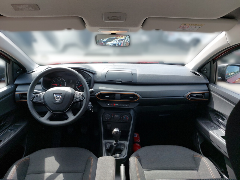Dacia Sandero Stepway Essential TCe 90 — photo 4