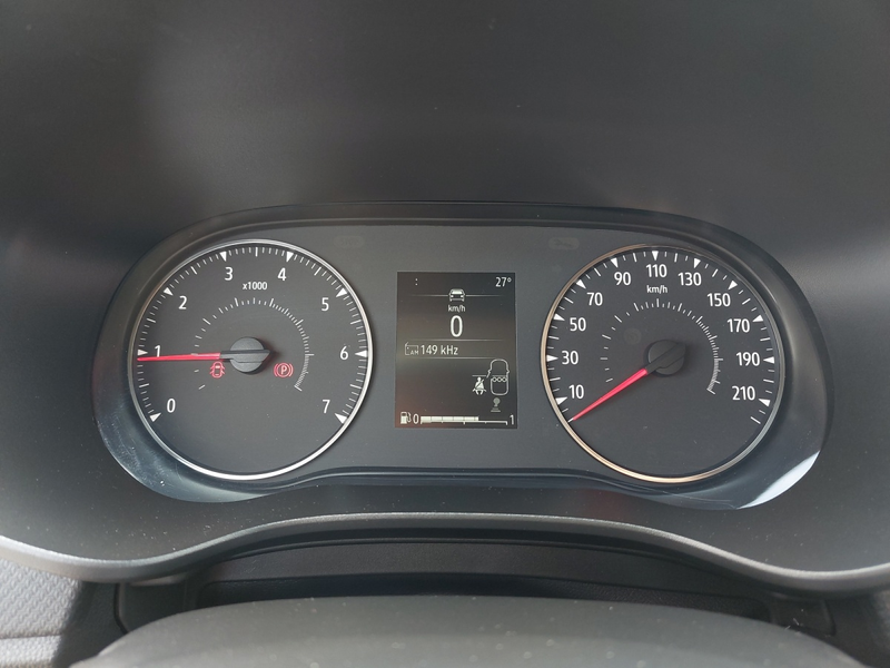 Dacia Sandero Stepway Essential TCe 90 — photo 15