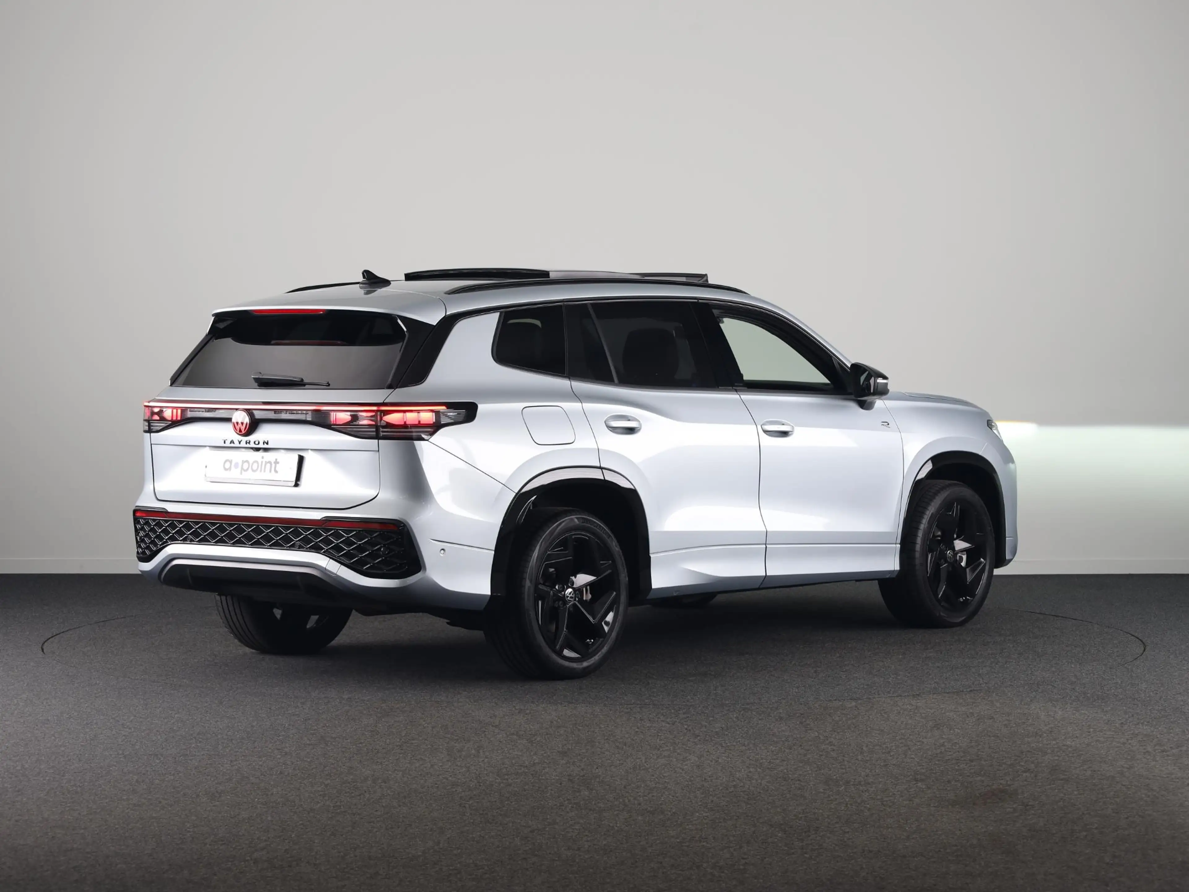 Volkswagen Tayron 1.5 eHybrid R-Line Edition 272 pk Automaat (DSG) | — photo 4