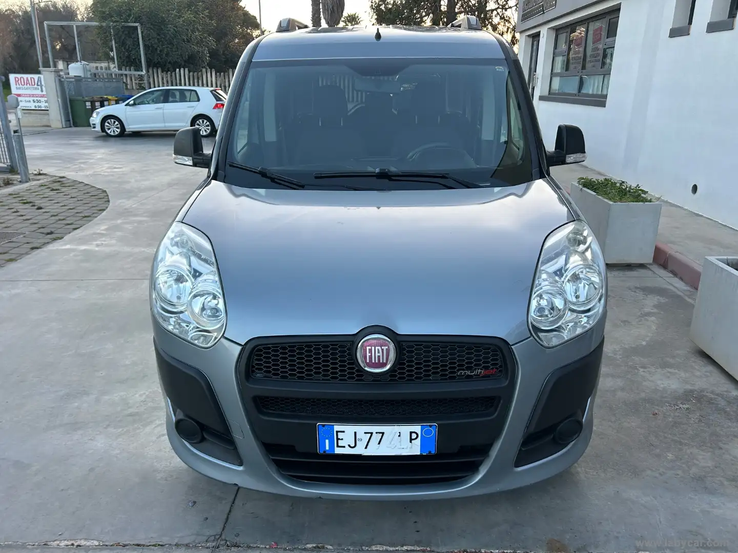 Fiat Doblo 1.6 MJT Emotion Gris - 2