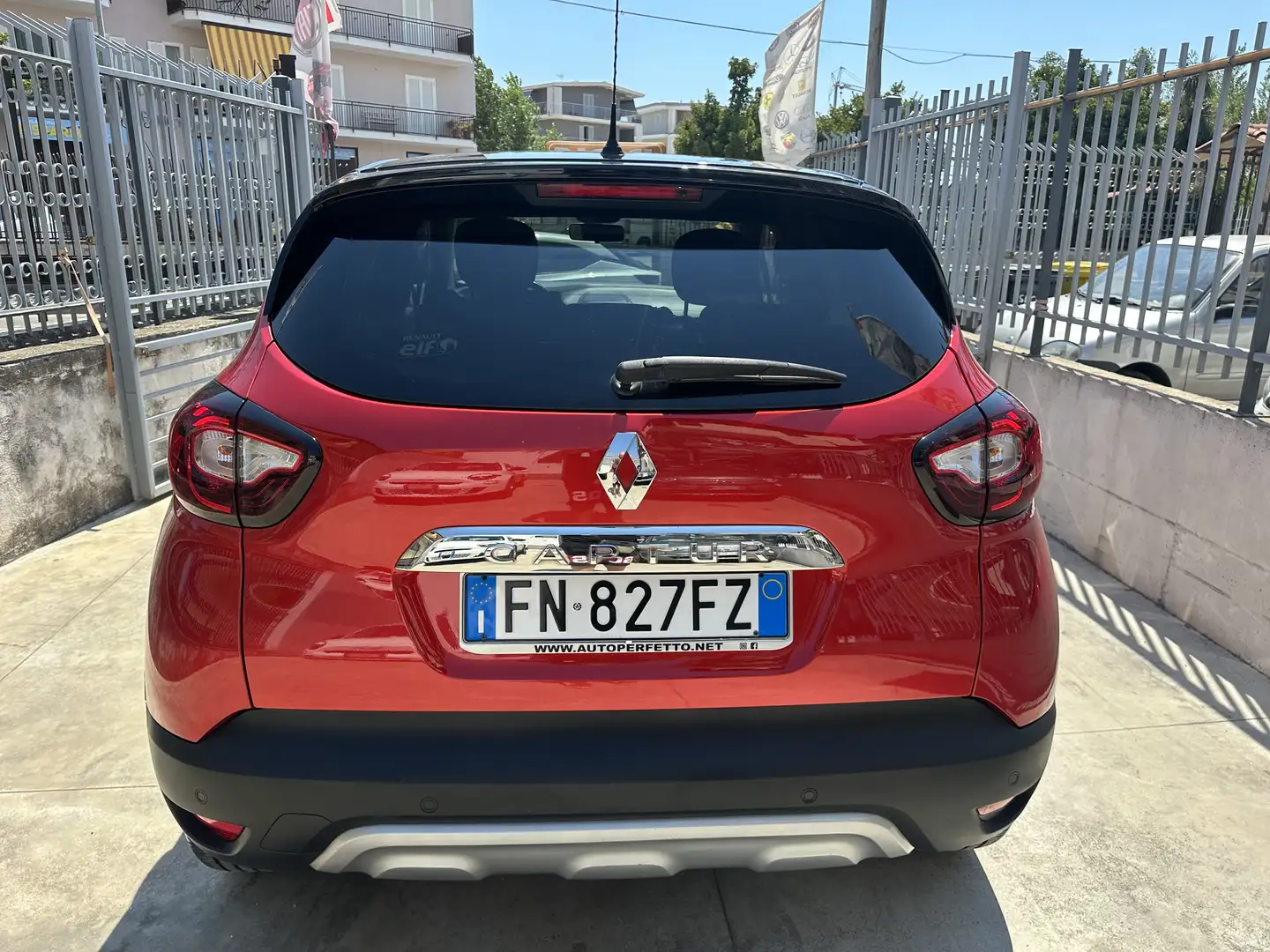 Renault Captur 1.5 dci Intens (energy r-link) 90cv E6 Rosso - 2
