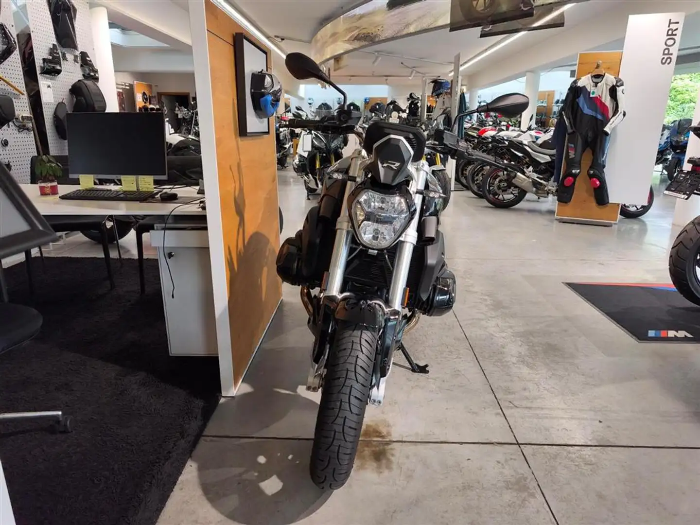 BMW R 1250 R 0 Schwarz - 2