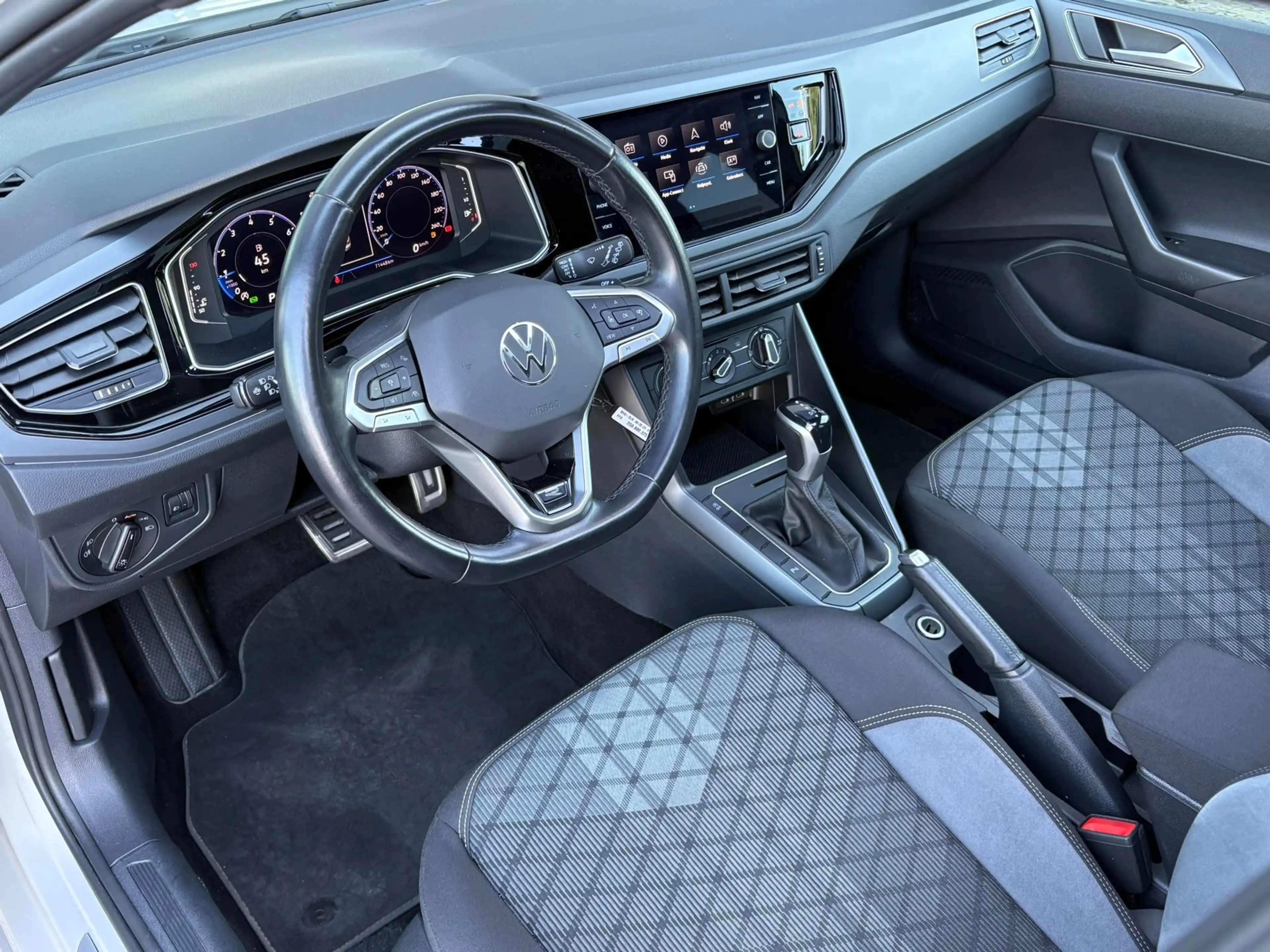 Volkswagen Taigo 1.0 TSI R-Line Business Automaat / Panoramadak / C — photo 6