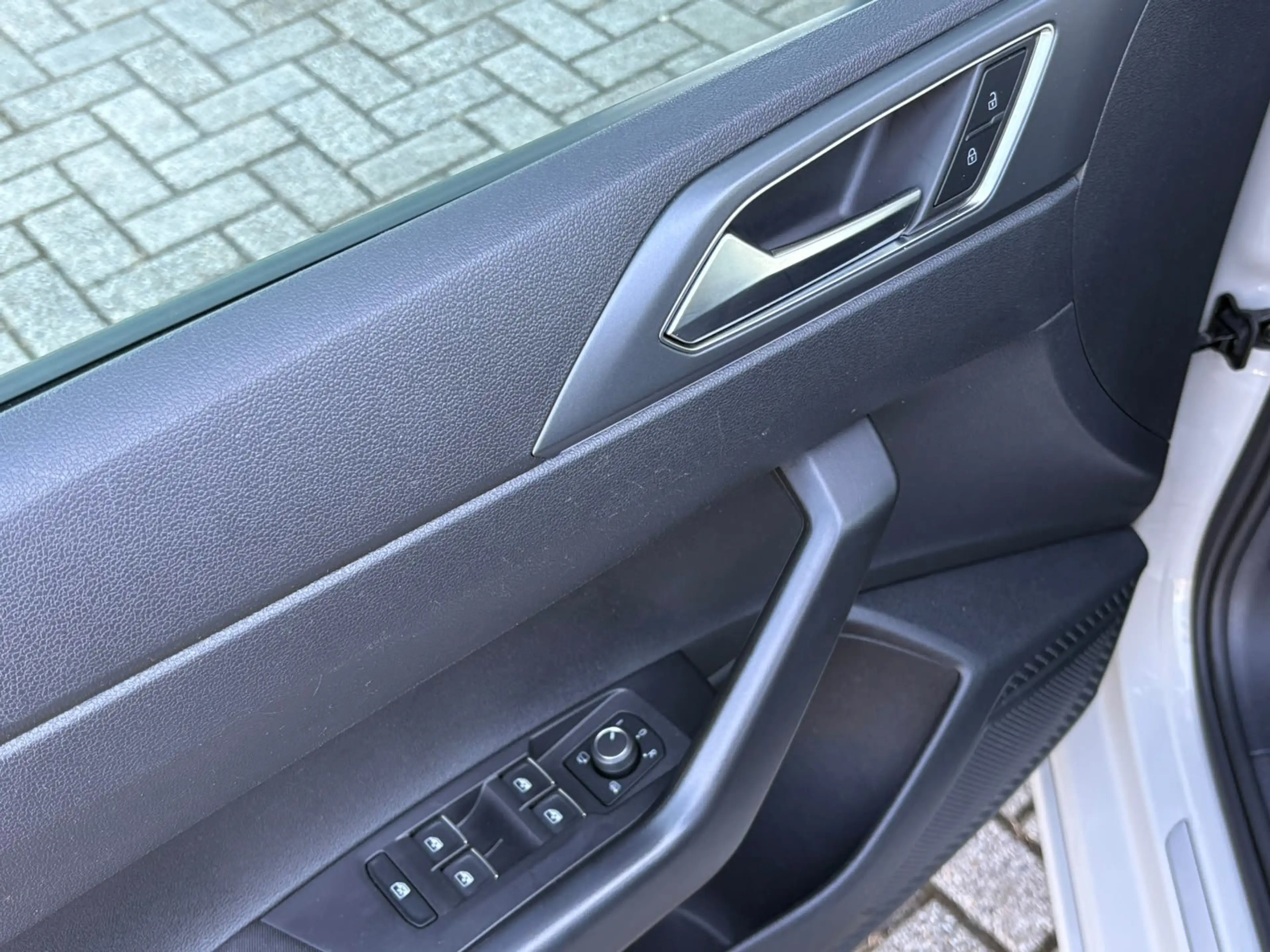 Volkswagen Taigo 1.0 TSI R-Line Business Automaat / Panoramadak / C — photo 17