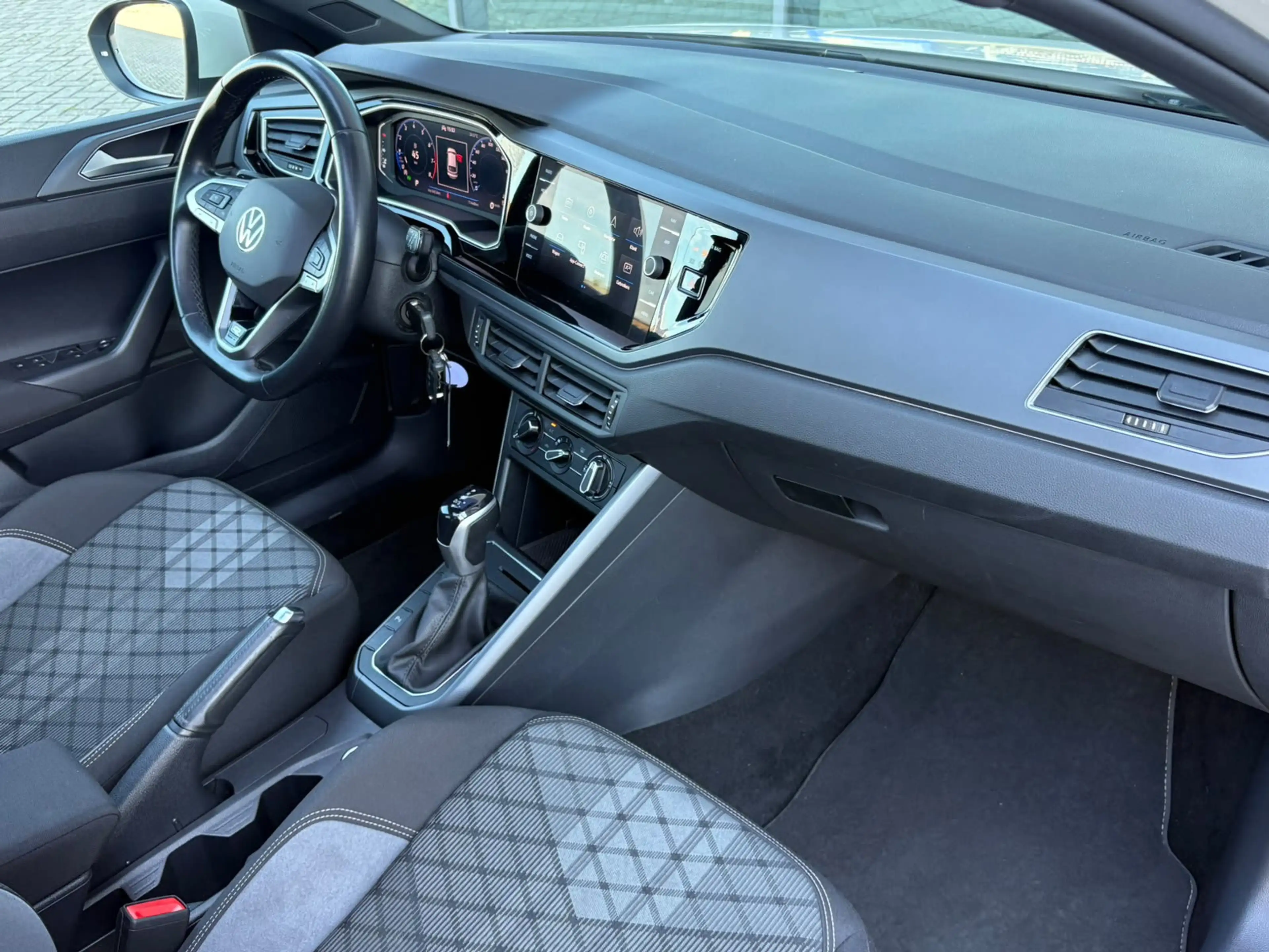 Volkswagen Taigo 1.0 TSI R-Line Business Automaat / Panoramadak / C — photo 30