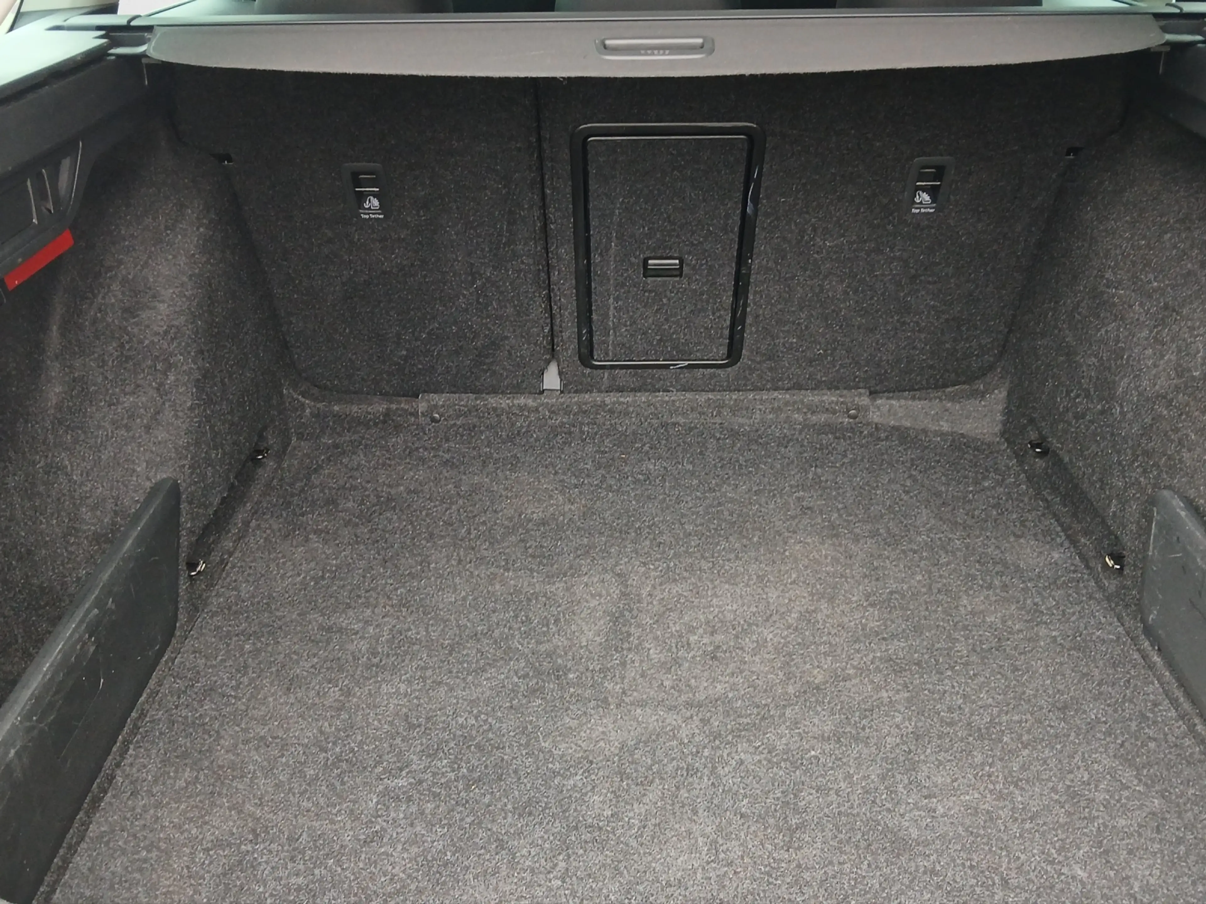 Skoda Octavia Combi 2.0 TDI DSG Style — photo 12