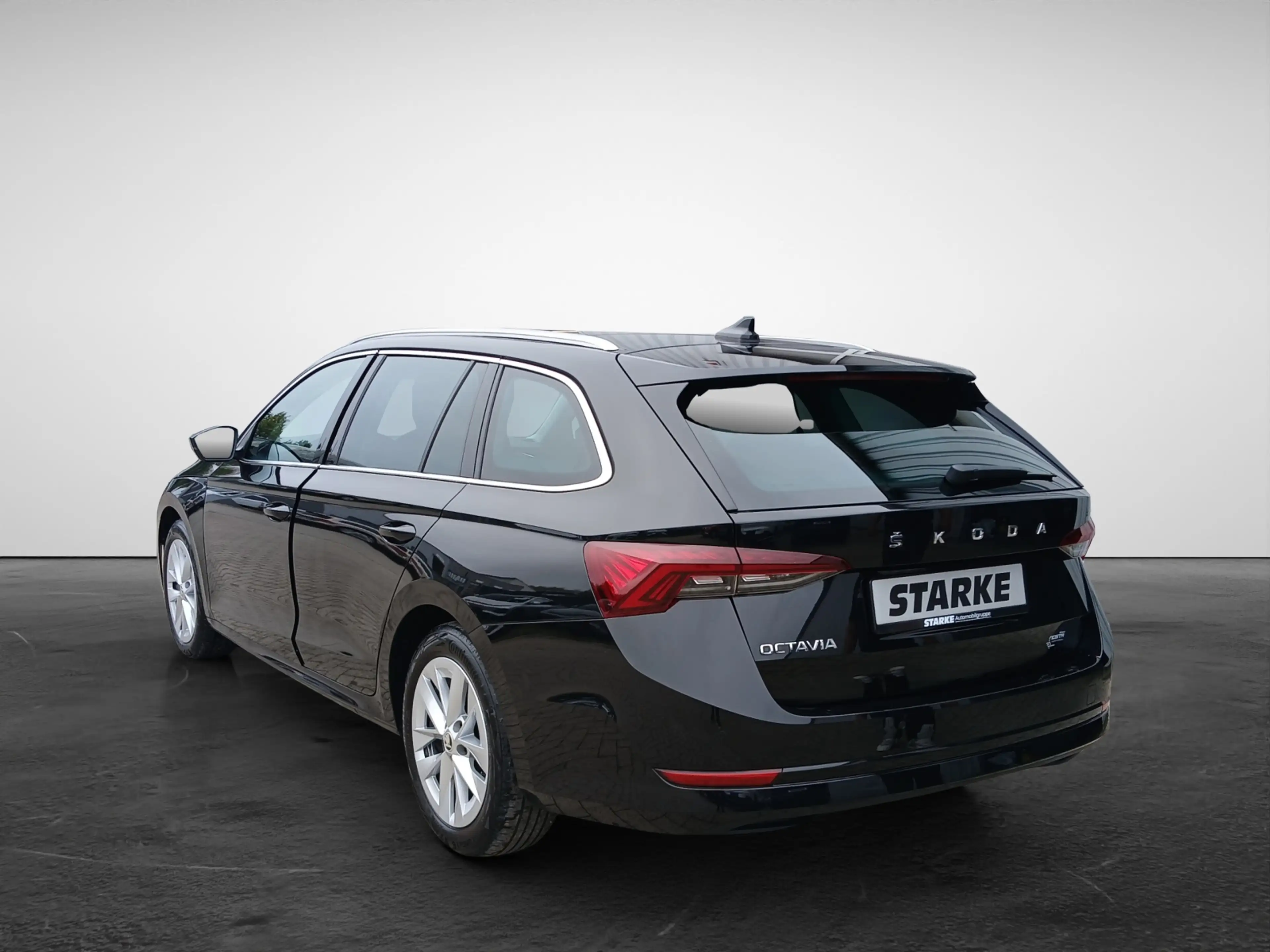 Skoda Octavia Combi 2.0 TDI DSG Style — photo 4