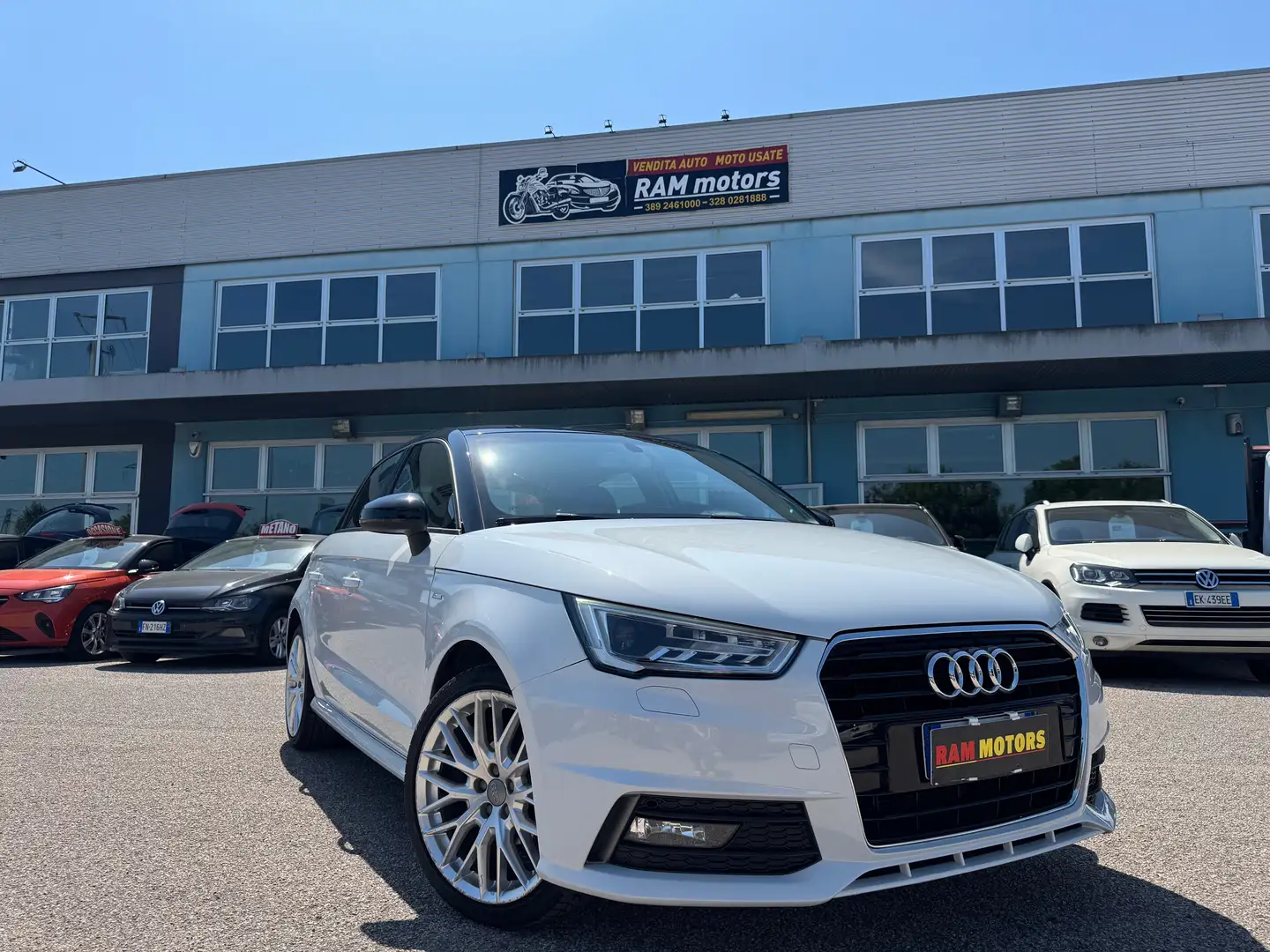 Audi A1 A1 Sportback 1.4 tdi  S-LINE Plus Blanc - 1