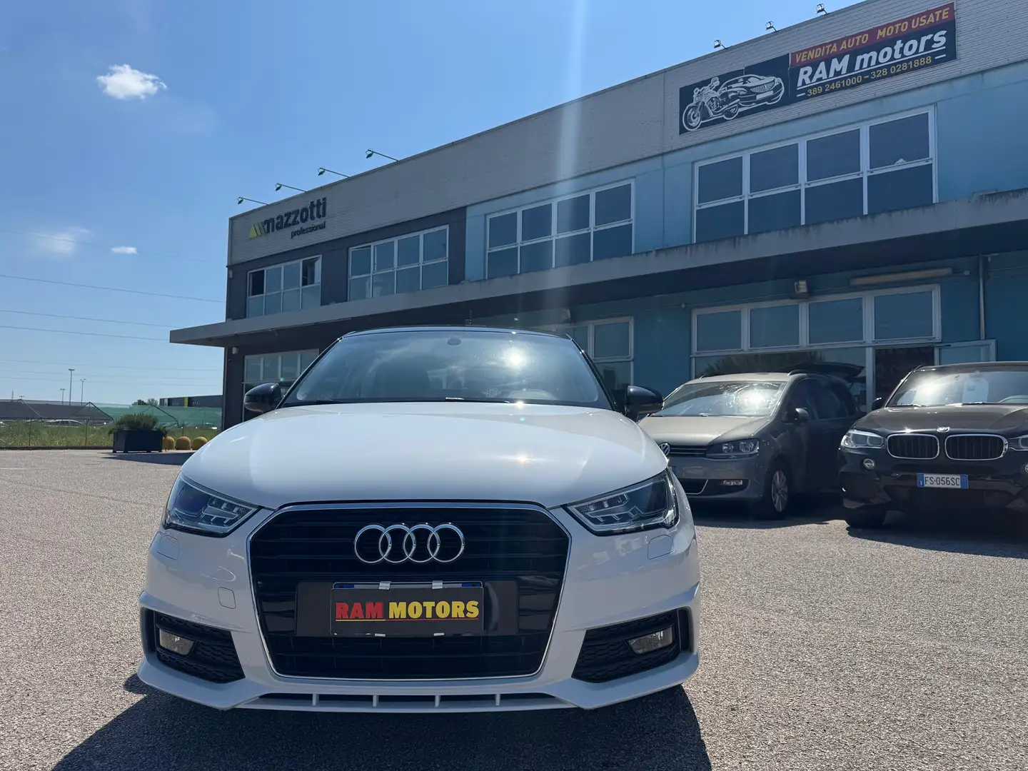 Audi A1 A1 Sportback 1.4 tdi  S-LINE Plus Blanc - 2