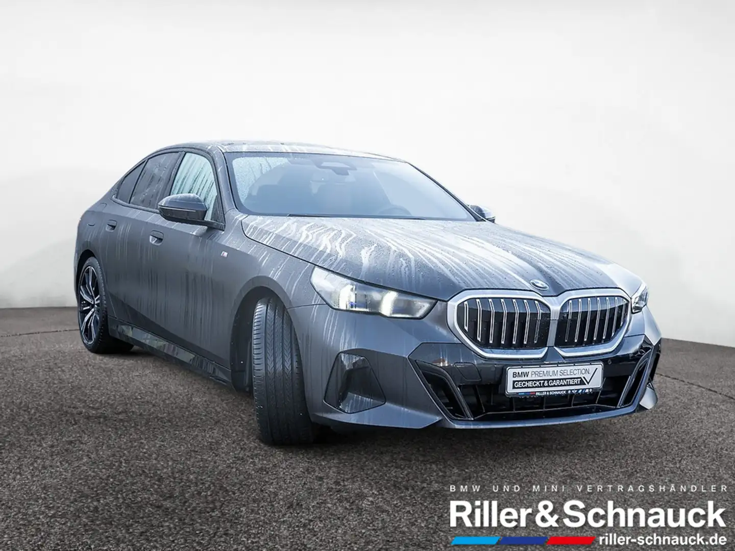 BMW 520 d xDrive M-Sport HUD PANO ACC 360° STANDHZ Grau - 2
