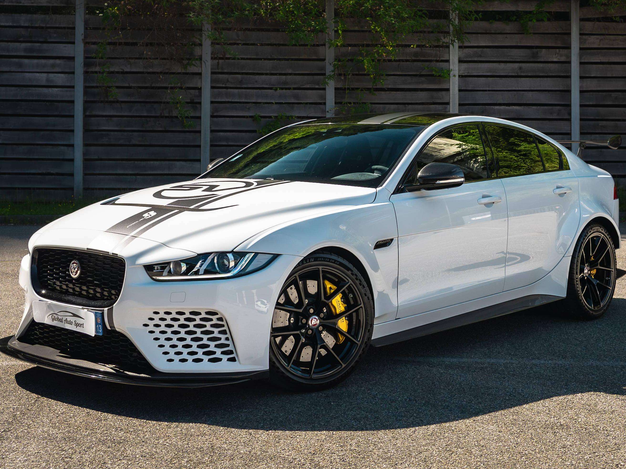 Jaguar XE