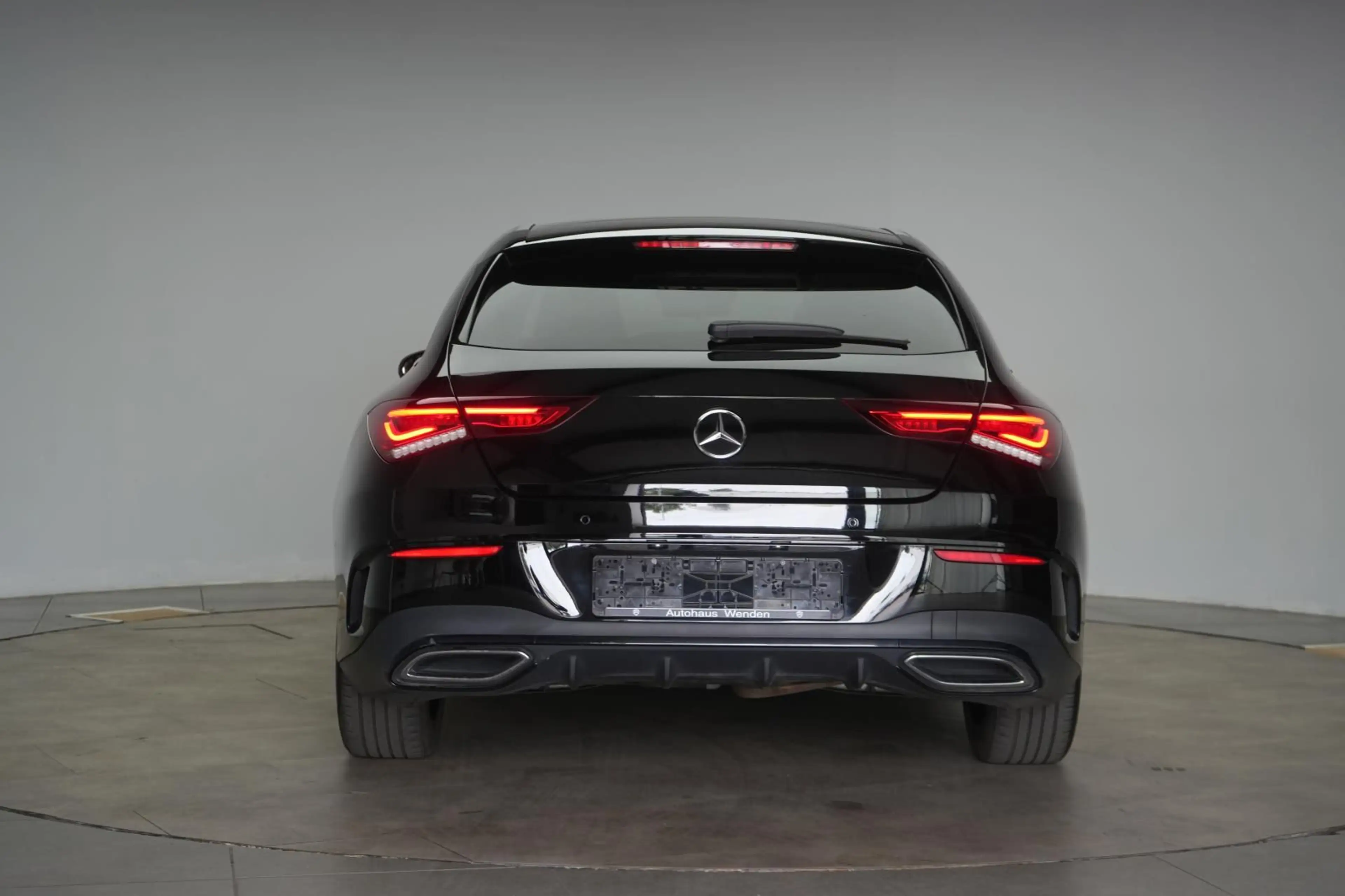 Mercedes-Benz CLA 220 d 8G-DCT  AMG Leder/Distr — photo 5