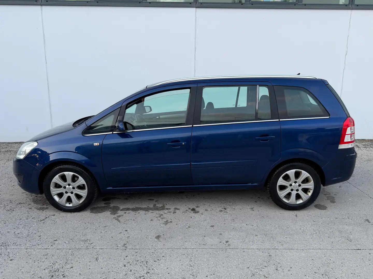 Opel Zafira Zafira 1.9 CDTI SPORT   ** 7 - SITZER ** Blau - 2