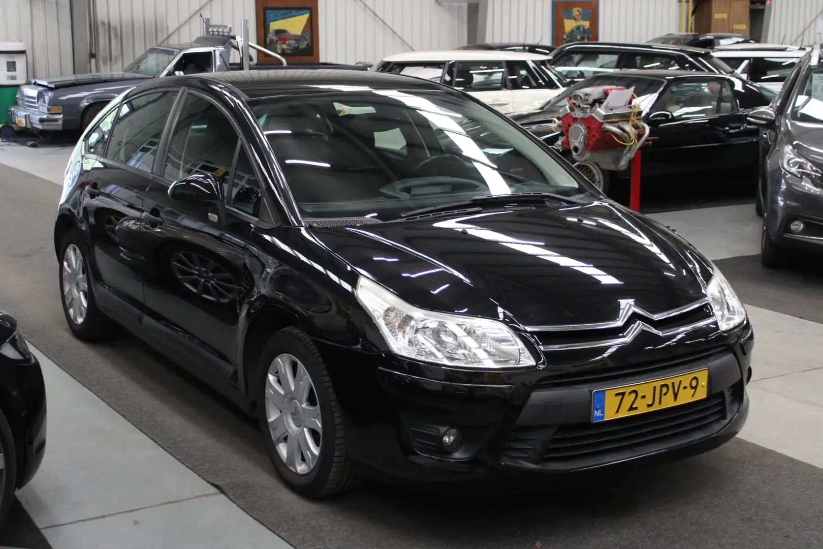 Citroen C4 1.6 VTi Anniversaire Cruise control, Trekhaak, Nav Zwart - 2