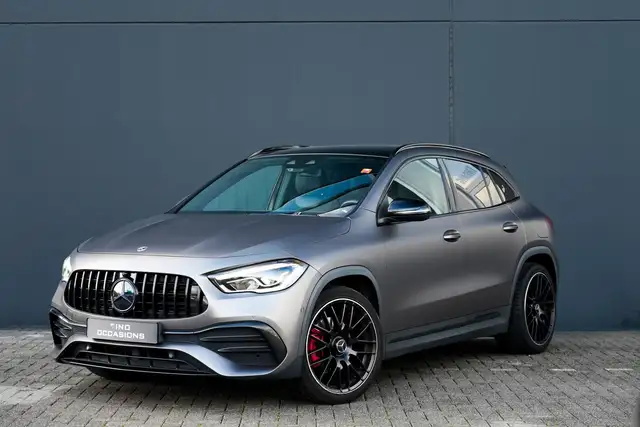 Mercedes-Benz GLA 250 4MATIC AMG Line |PANO | SFEER |