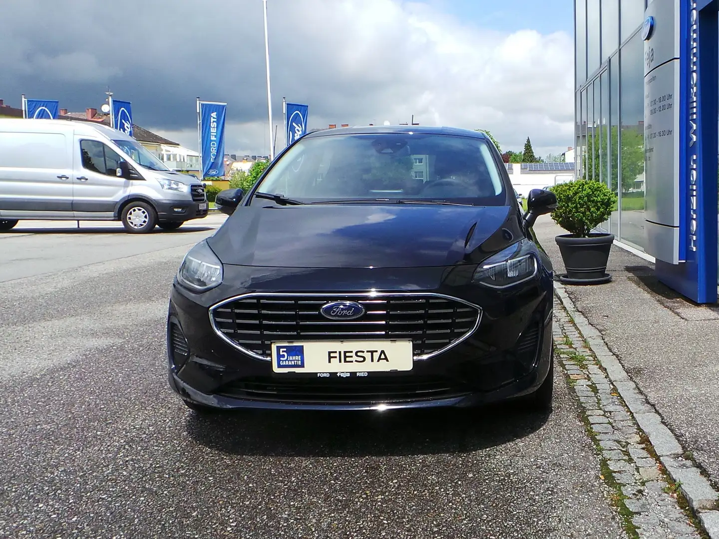 Ford Fiesta Titanium Automatik *AKTION* Schwarz - 1