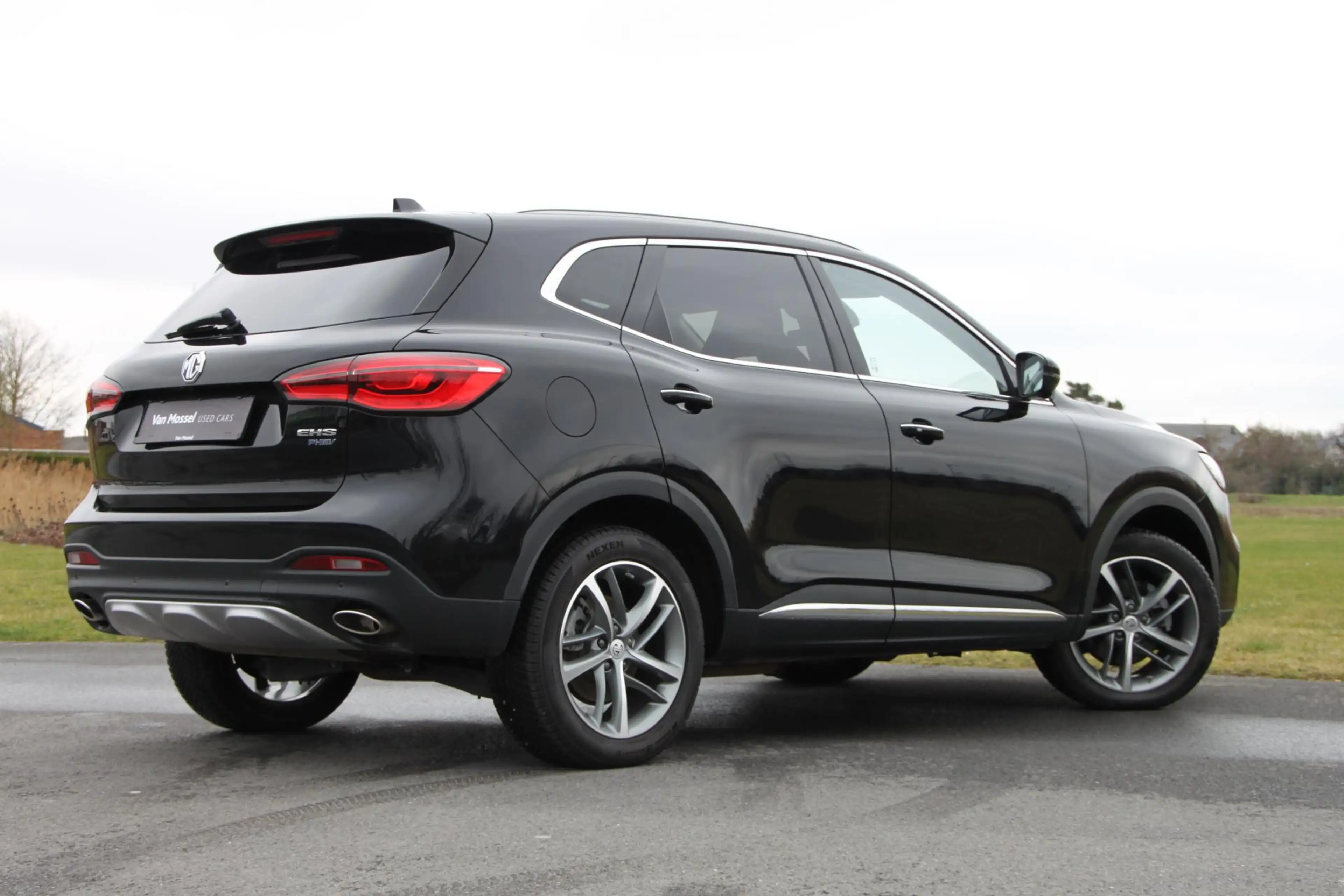 MG EHS 1.5 TGDI Luxury PHEV — photo 4