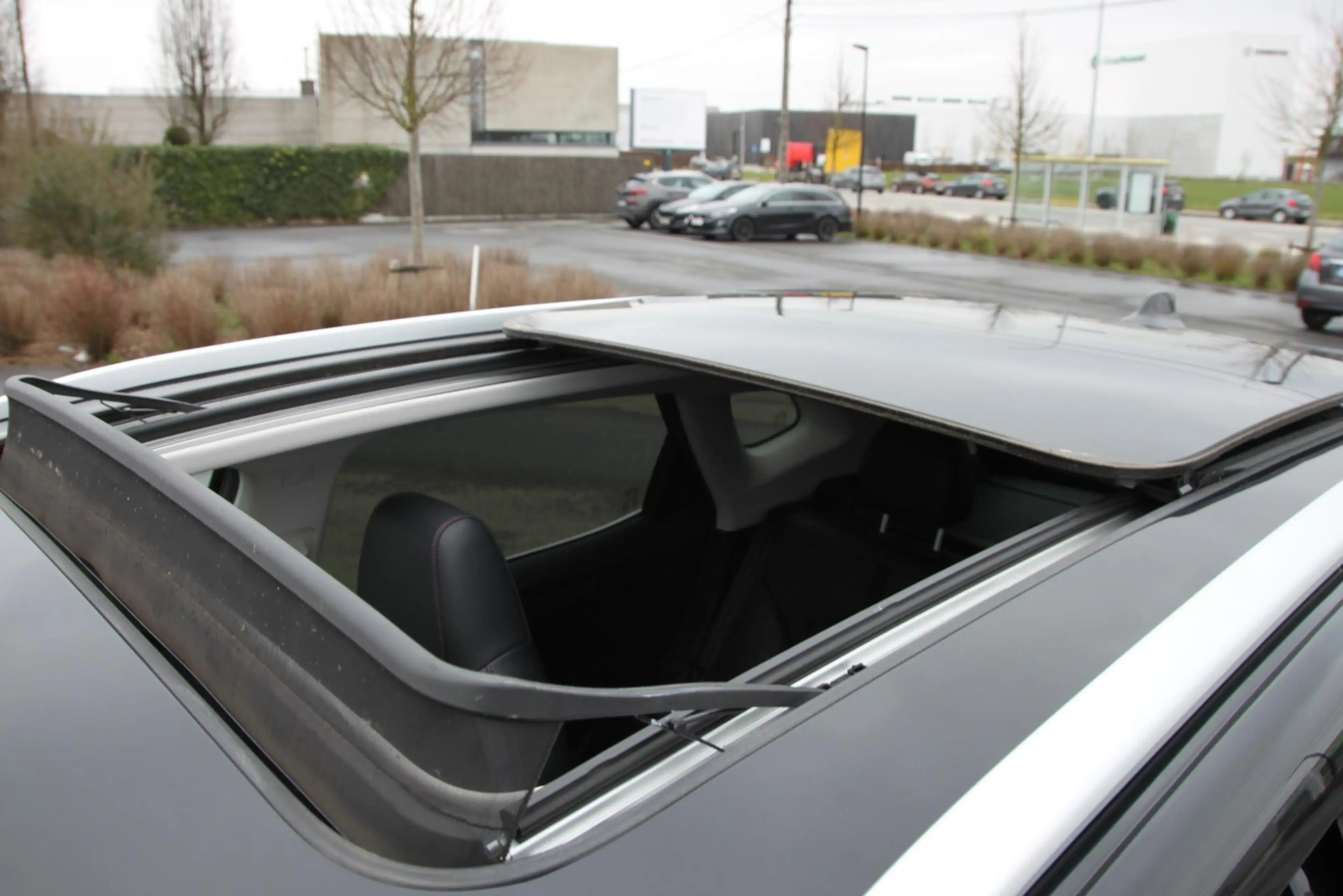 MG EHS 1.5 TGDI Luxury PHEV — photo 8