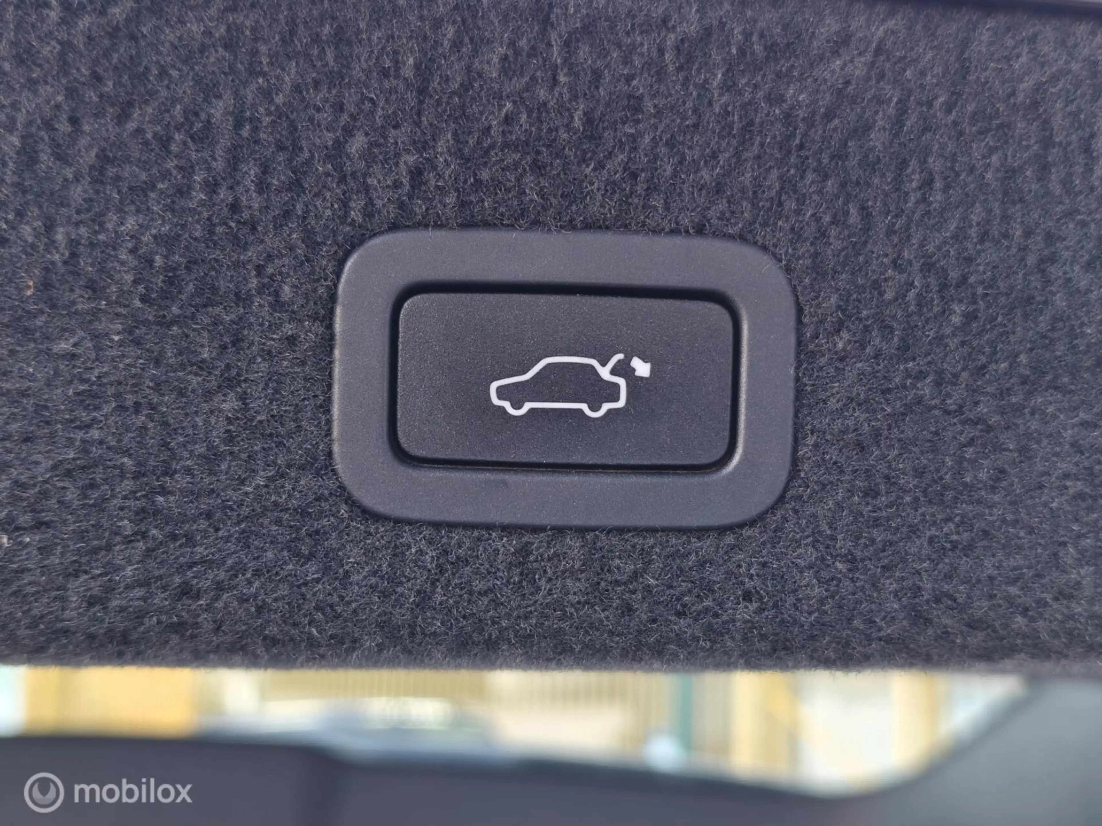 Volvo V70 1.6 T4 Limited Edition — photo 23