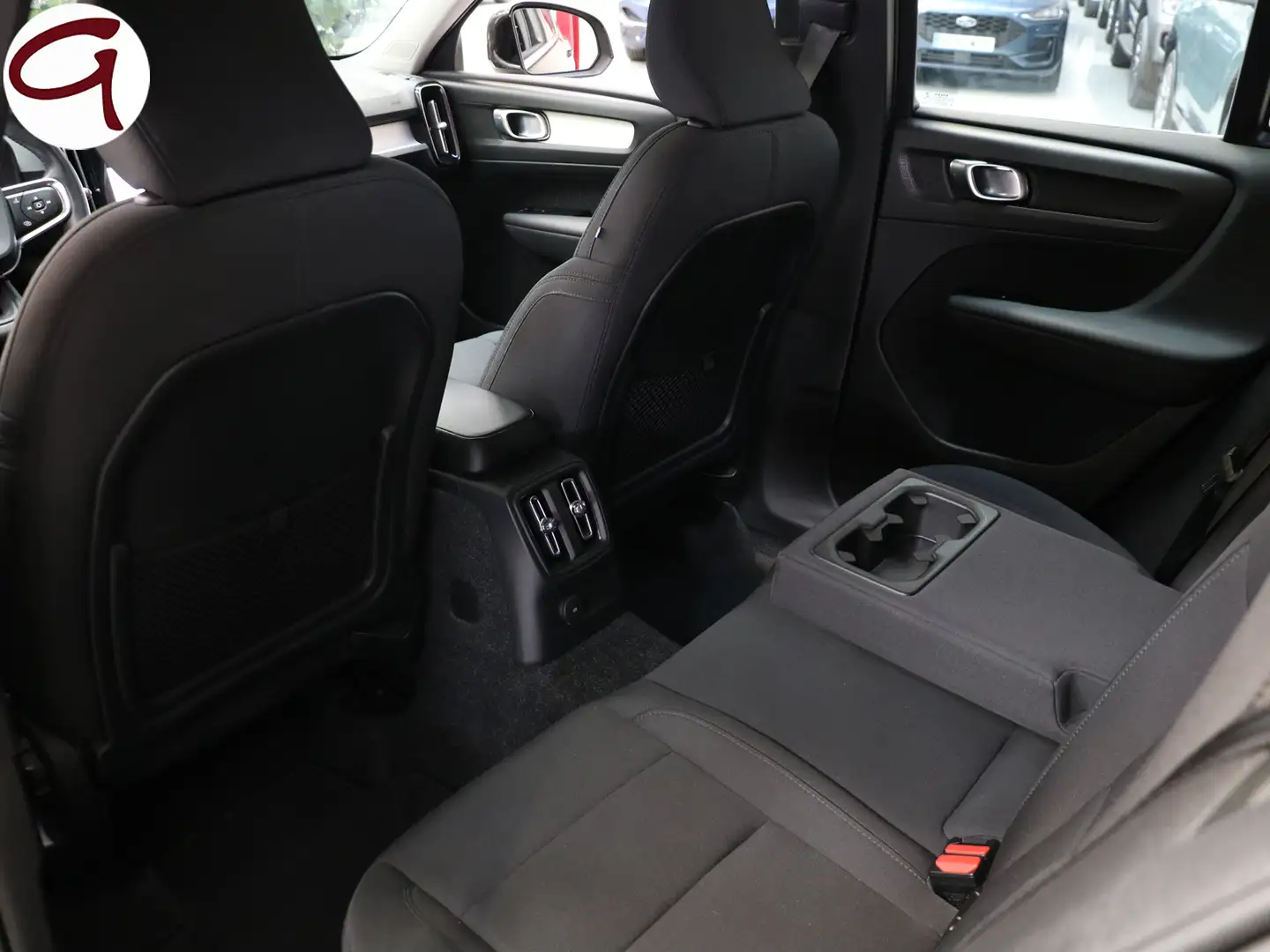 Volvo XC40 T4 Recharge Inscription Expression Aut. Schwarz - 2