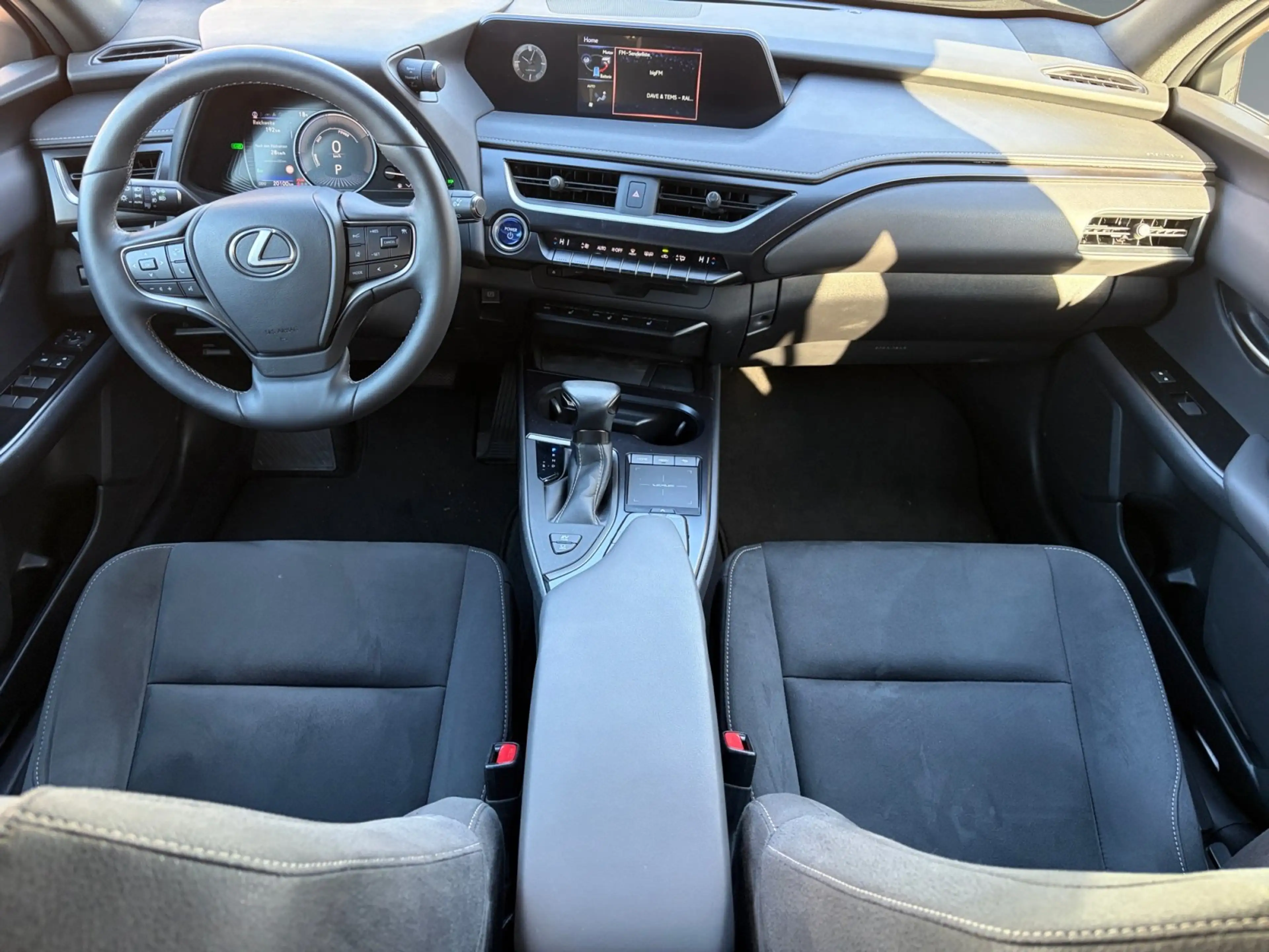 Lexus UX 250h UX 250 h 250h Style Edition *SHZ*Navi*RFK*CarPlay — photo 11