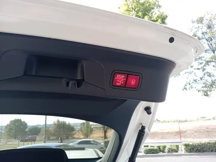 Mercedes-Benz GLC 2021, foto 44