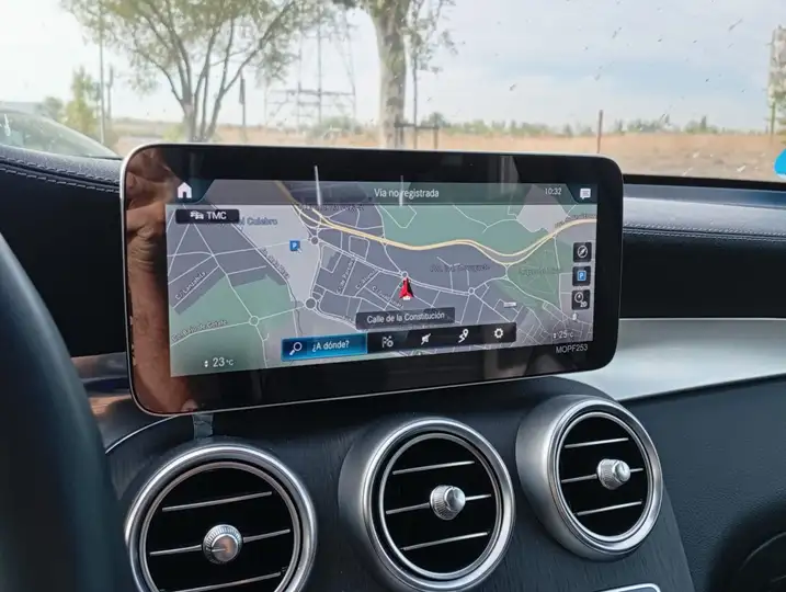 Mercedes-Benz GLC 2021, foto 32