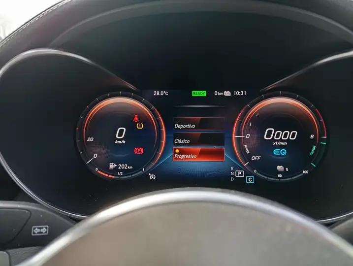 Mercedes-Benz GLC 2021, foto 21