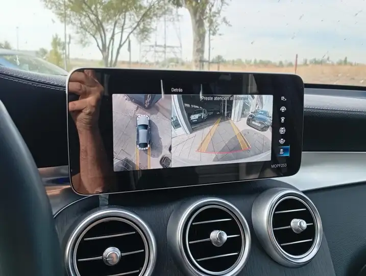 Mercedes-Benz GLC 2021, foto 28