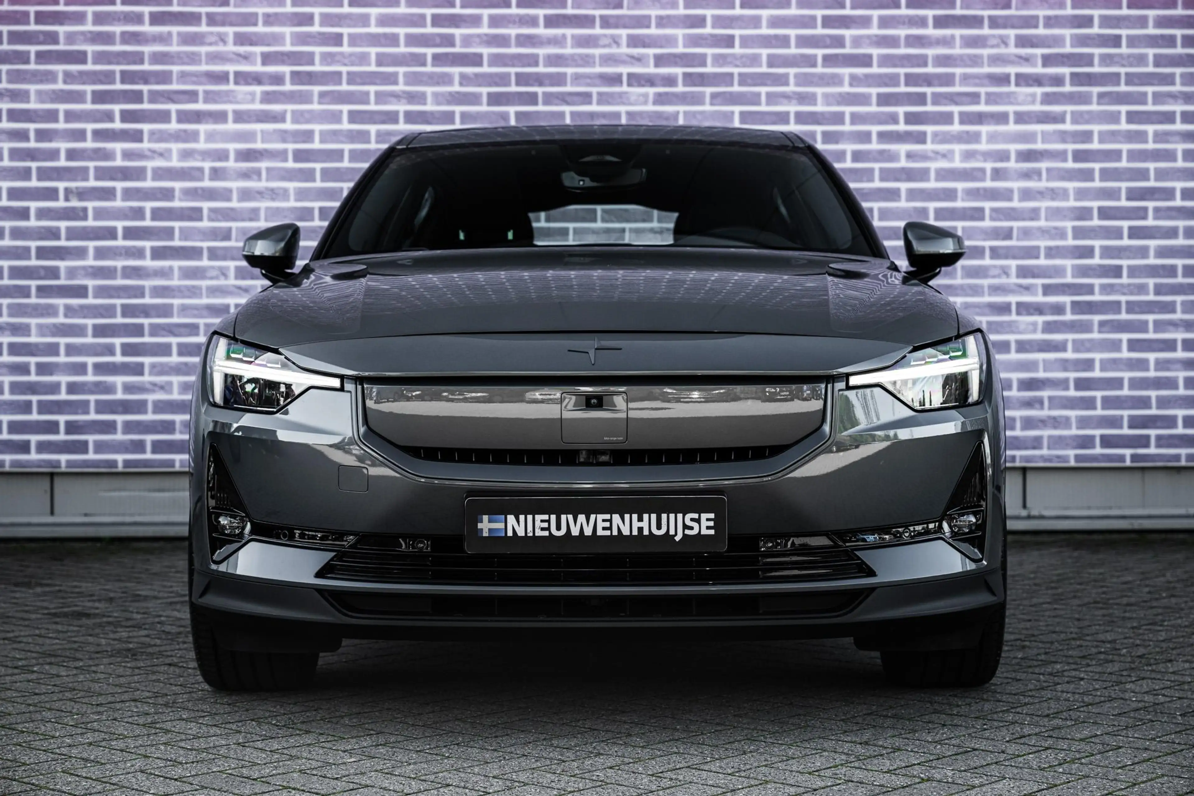 Polestar 2 Long Range Single Motor Plus 82 kWh — photo 9