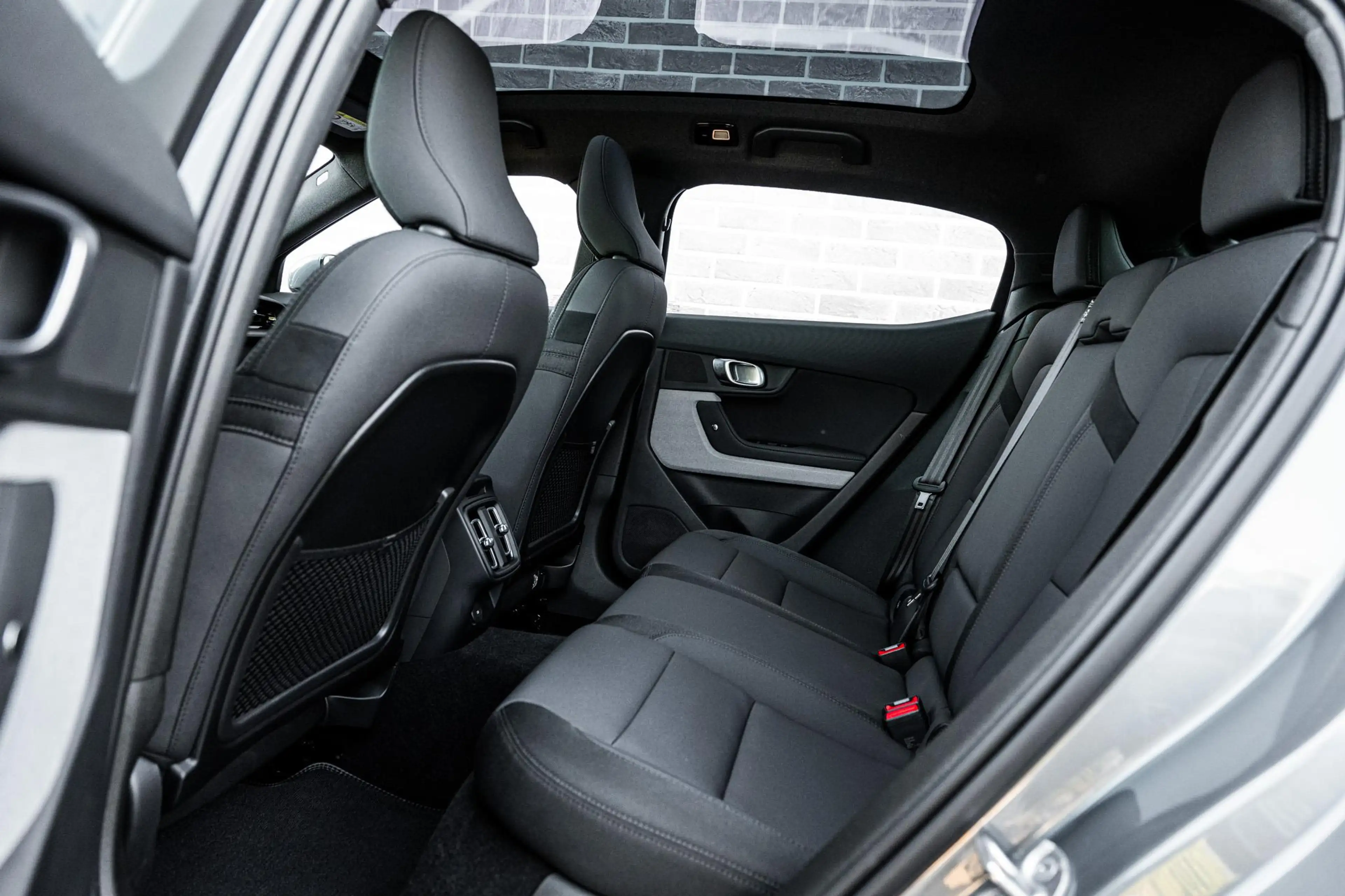 Polestar 2 Long Range Single Motor Plus 82 kWh — photo 8